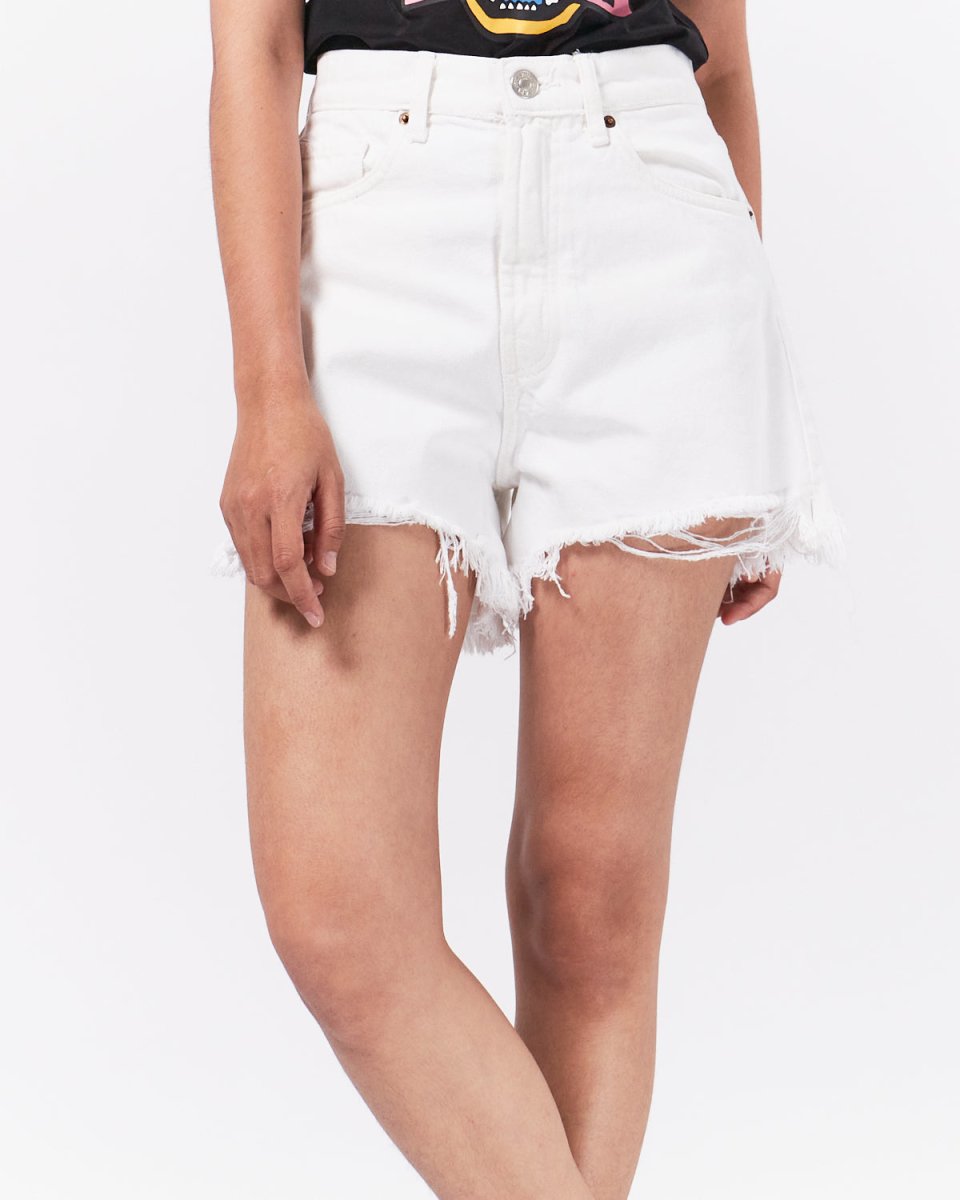 MOI OUTFIT-Distressed Lady Short Jeans 11.90