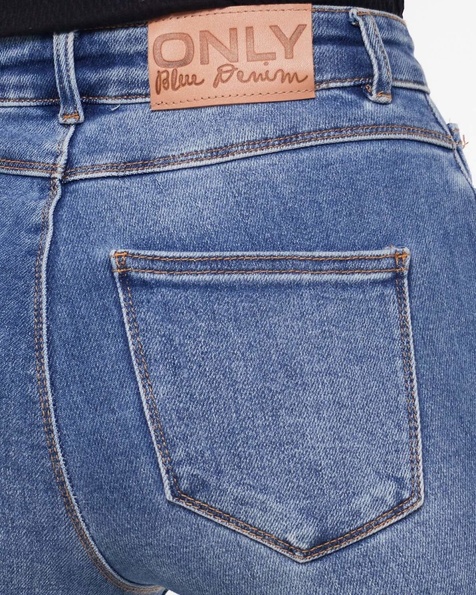 MOI OUTFIT-Distressed Lady Slim Fit Jeans 16.90