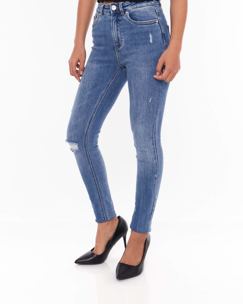 MOI OUTFIT-Distressed Lady Slim Fit Jeans 16.90