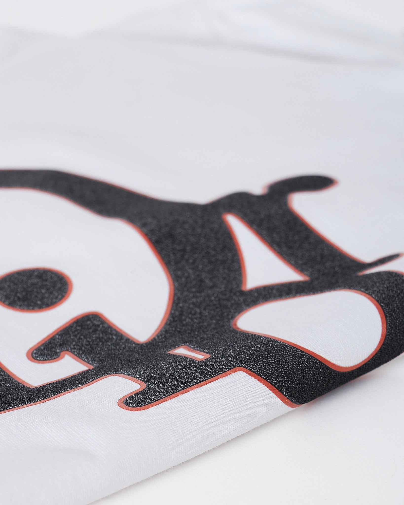 MOI OUTFIT-DR Velvet Logo Men T-Shirt 52.90