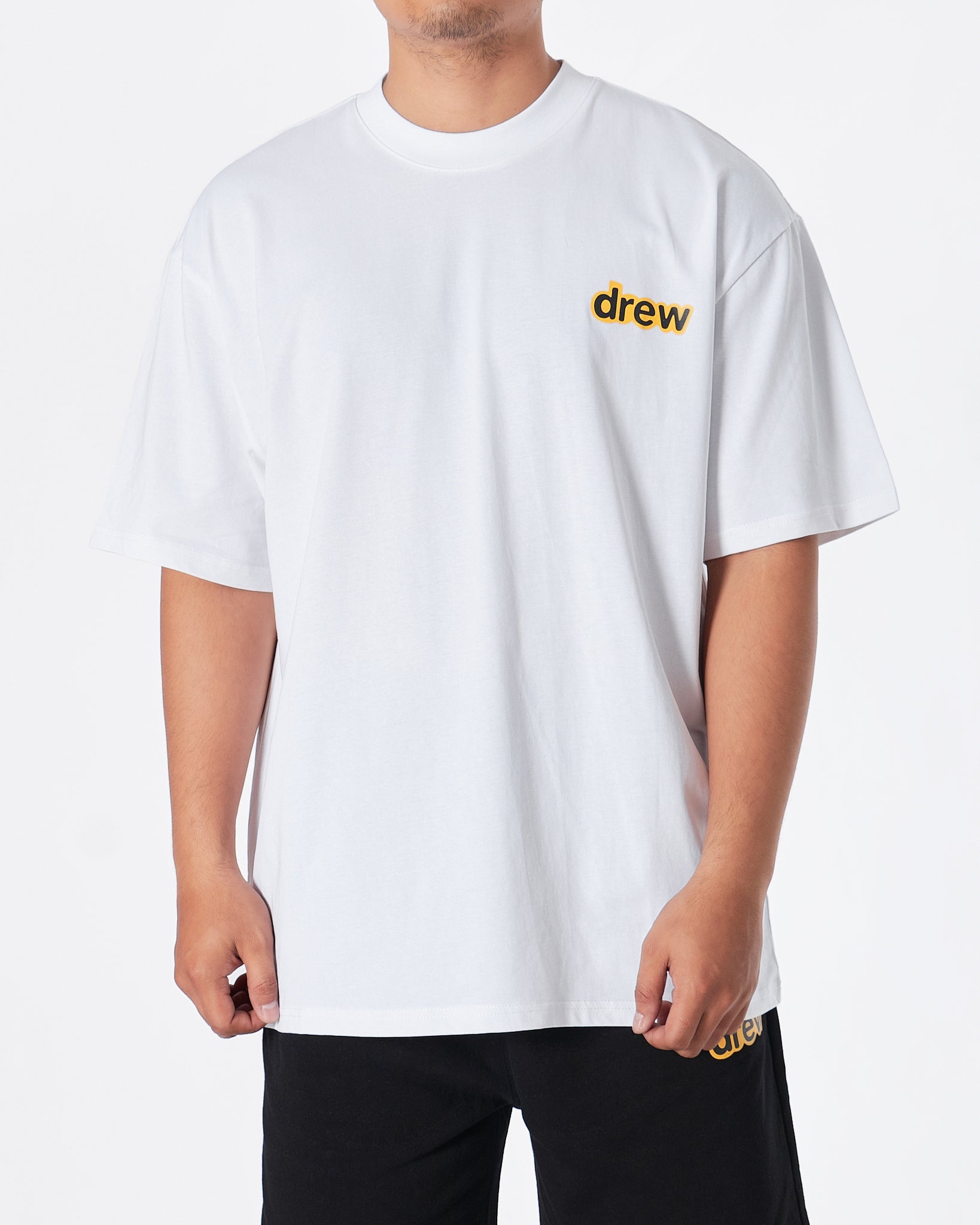 MOI OUTFIT-DRE Teddy Bear Back Unisex White T-Shirt 19.90
