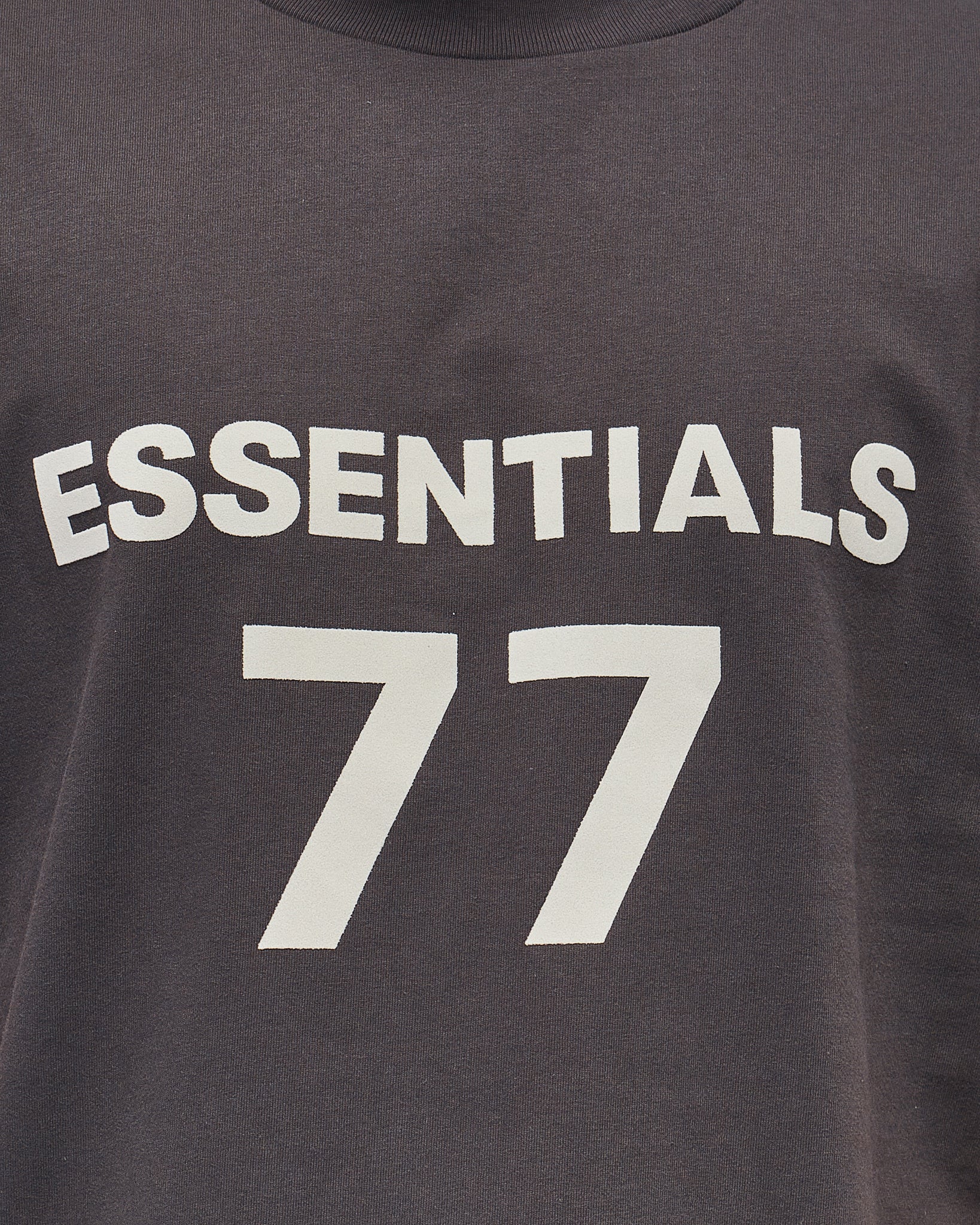 MOI OUTFIT-Essentials 77 Men T-Shirt 16.90