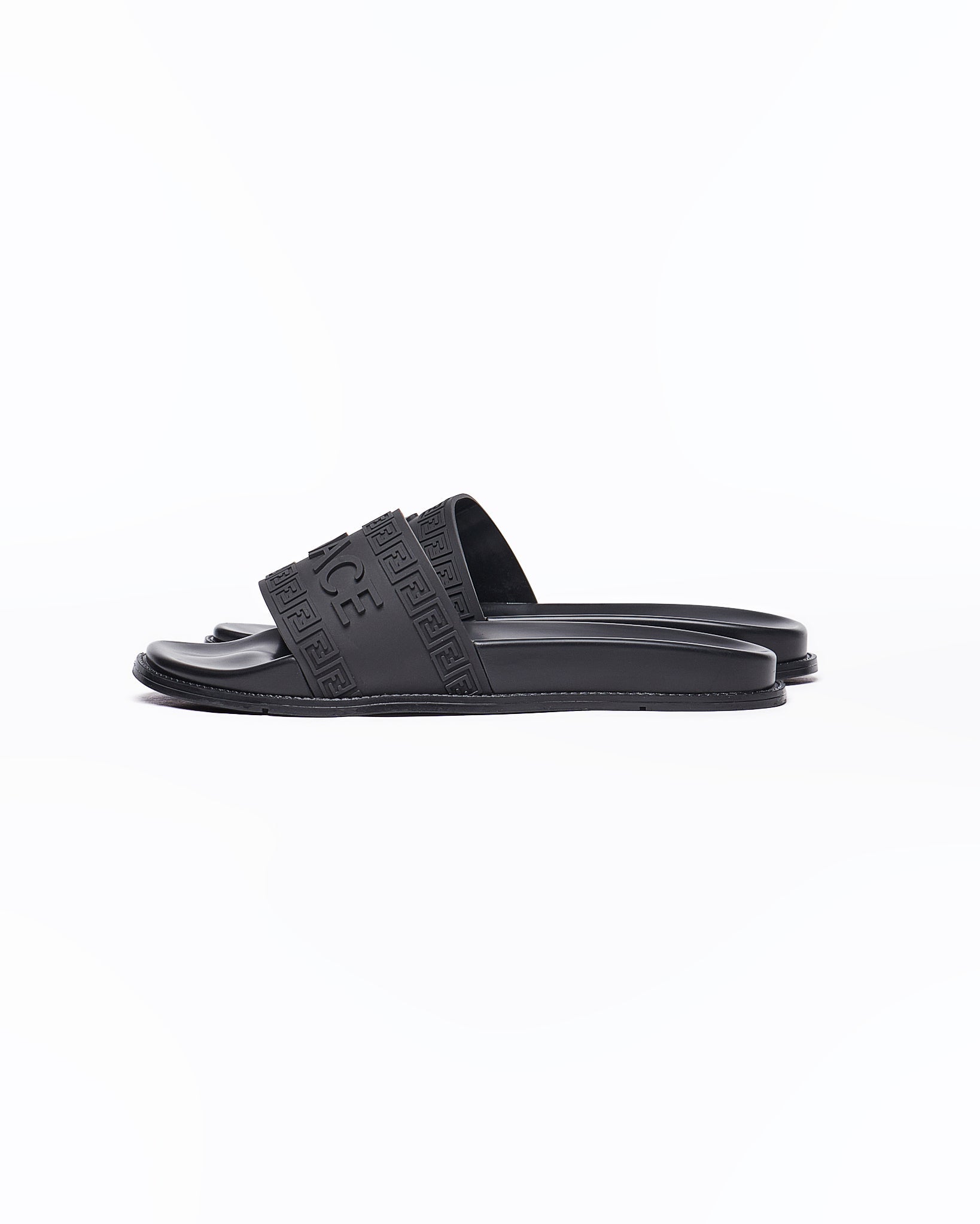 MOI OUTFIT-FEN VER Men Black Slide 30.90