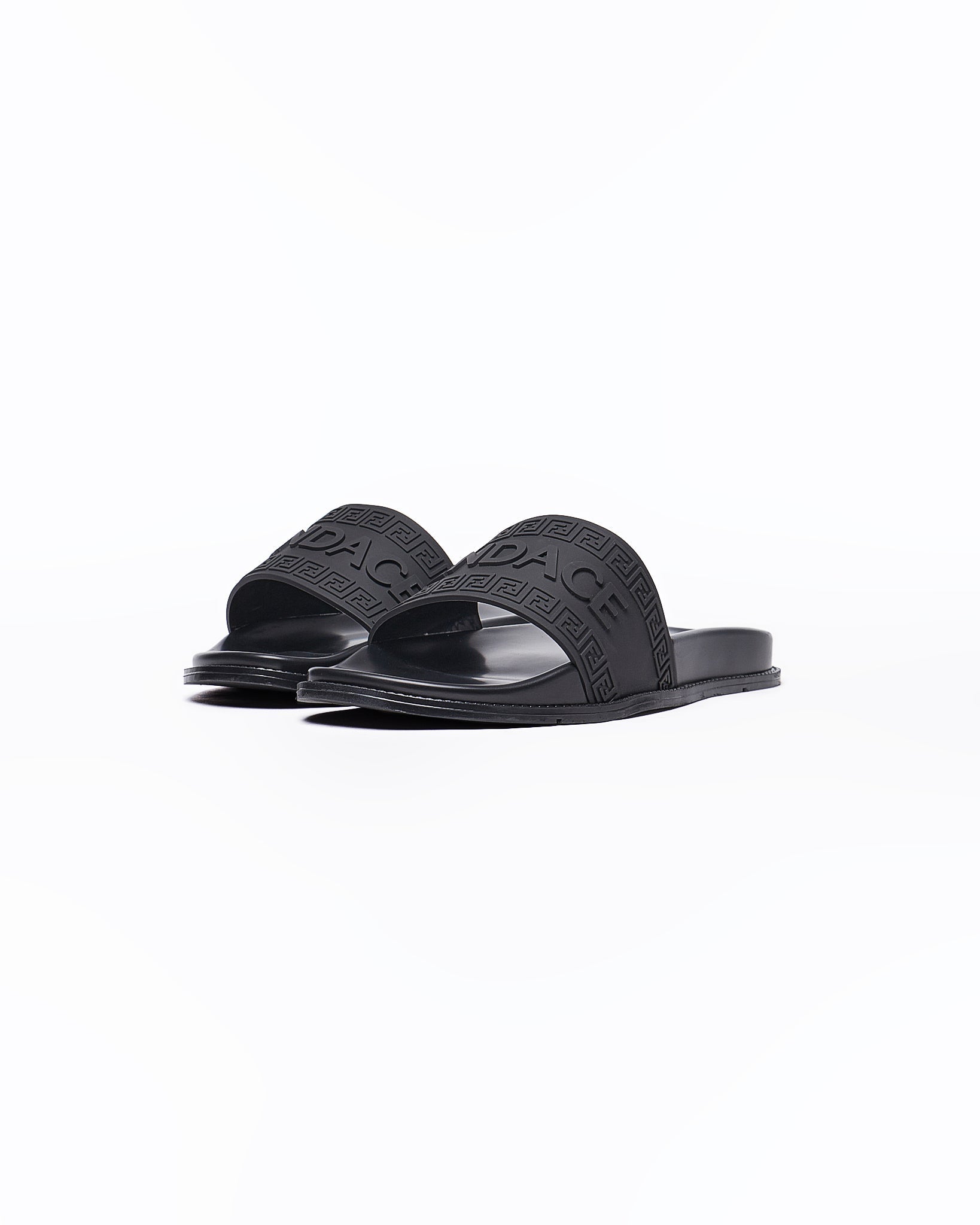 MOI OUTFIT-FEN VER Men Black Slide 30.90