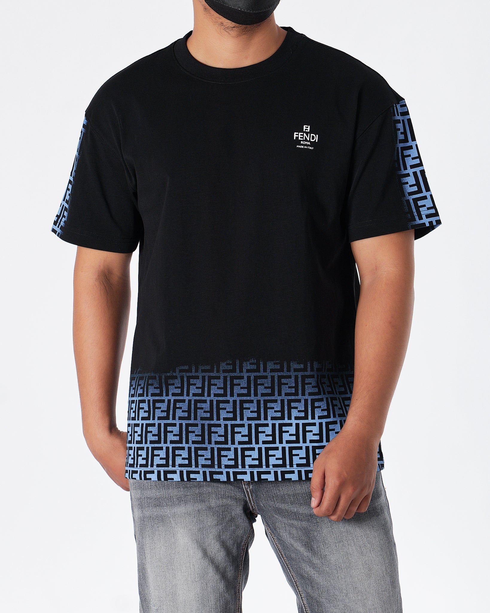MOI OUTFIT-FF Monogram Sleeve Printed Men T-Shirt 49.90