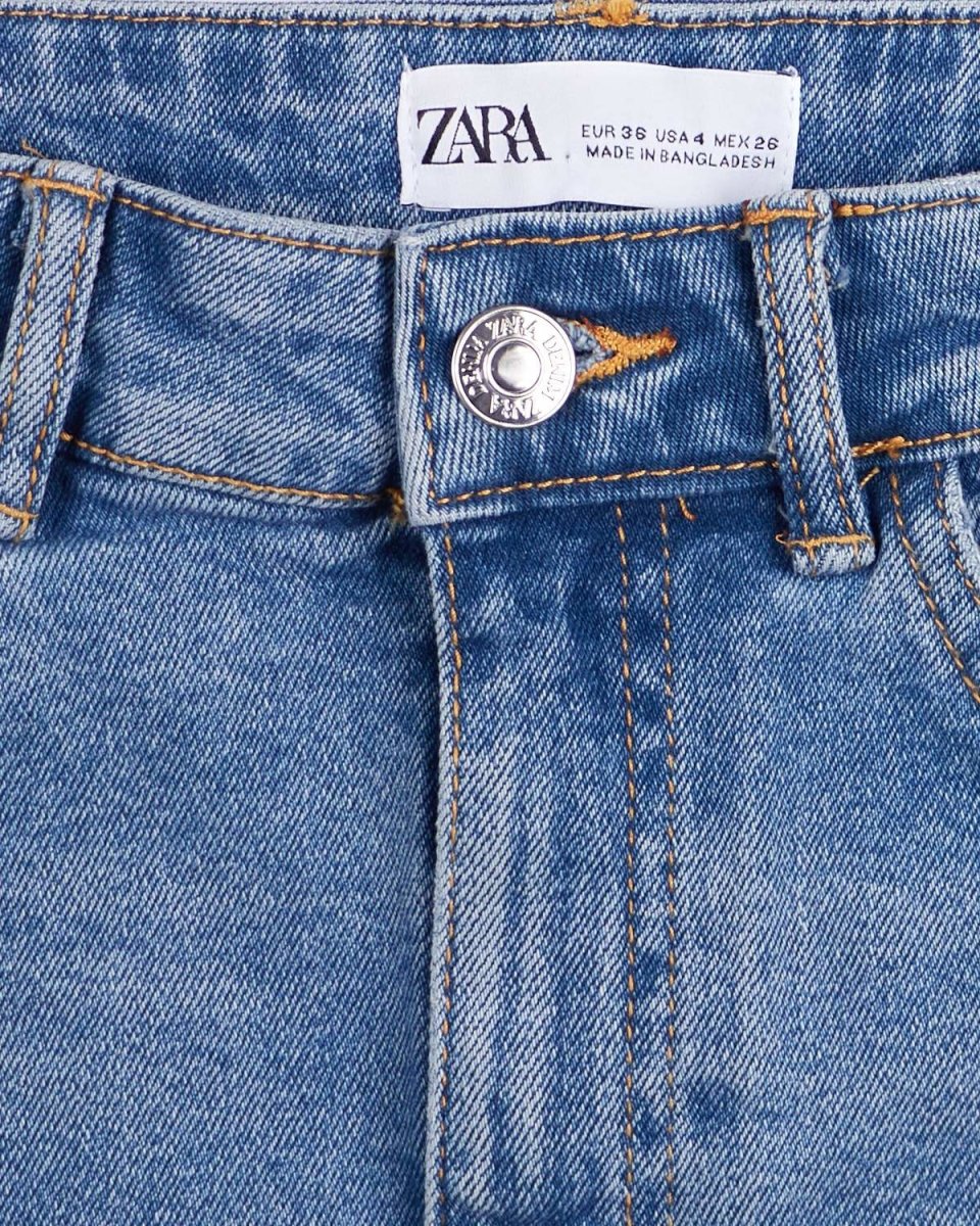 MOI OUTFIT-Frayed Trim Lady Short Jean 11.90