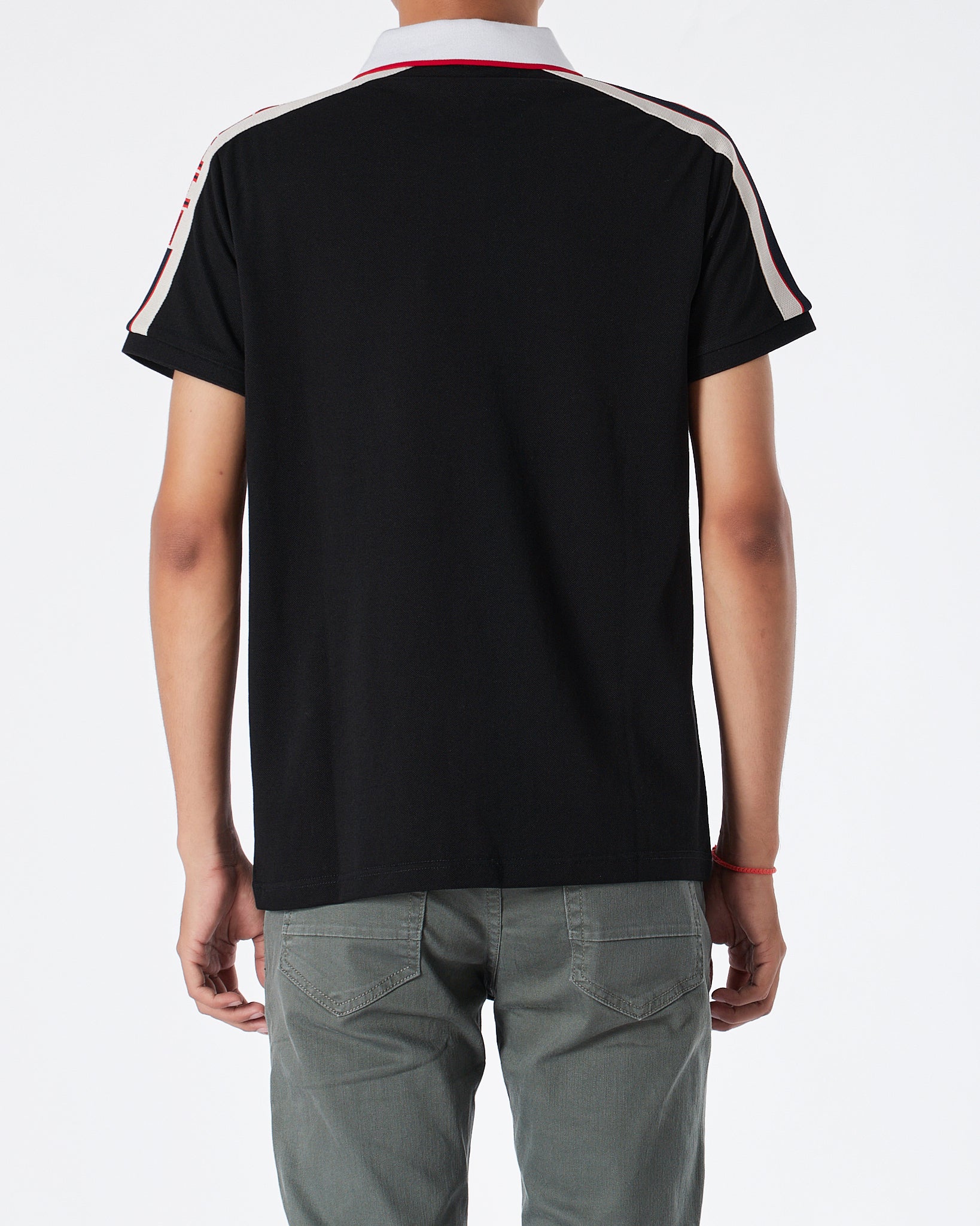 MOI OUTFIT-GG Striped Sleeve Men Polo Shirt 54.90