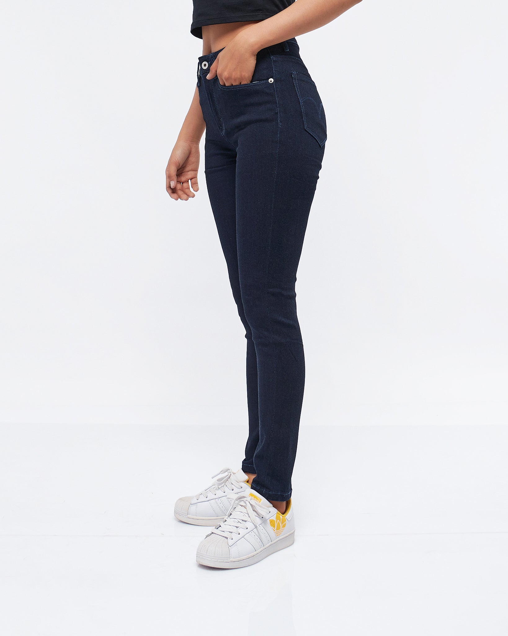 MOI OUTFIT-High Rise Slim Fit 711 Lady Jeans 18.90