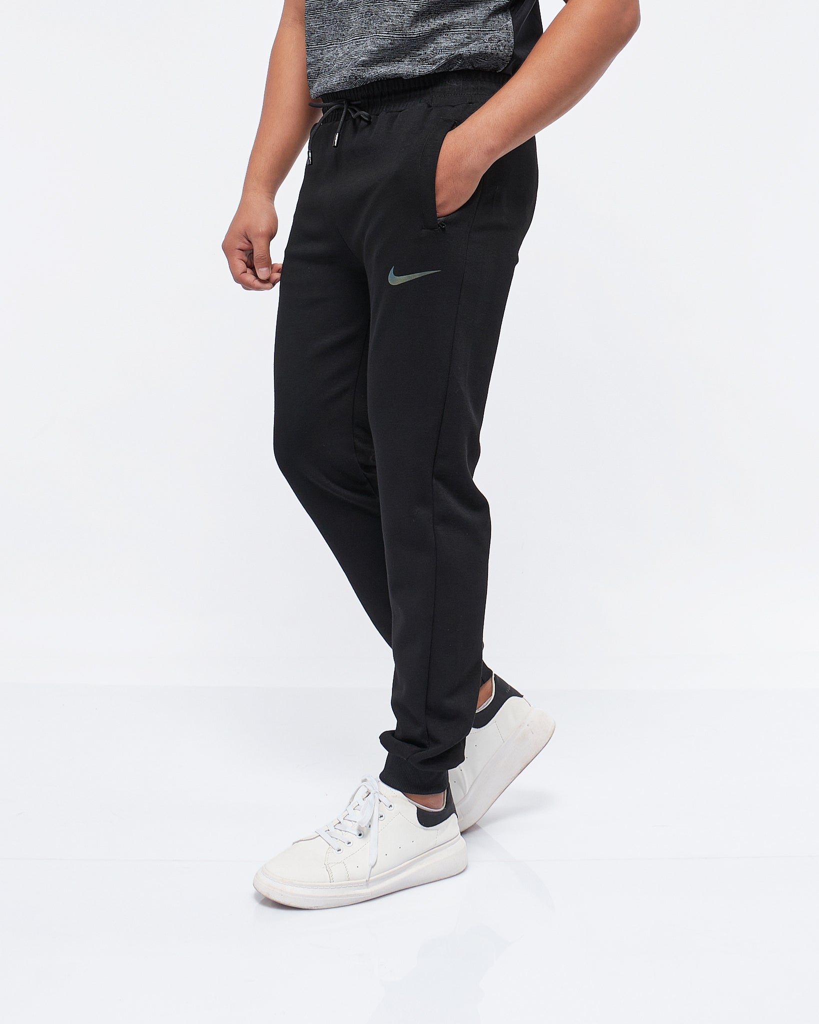 MOI OUTFIT-Hologram Logo Printed Men Joggers 15.90