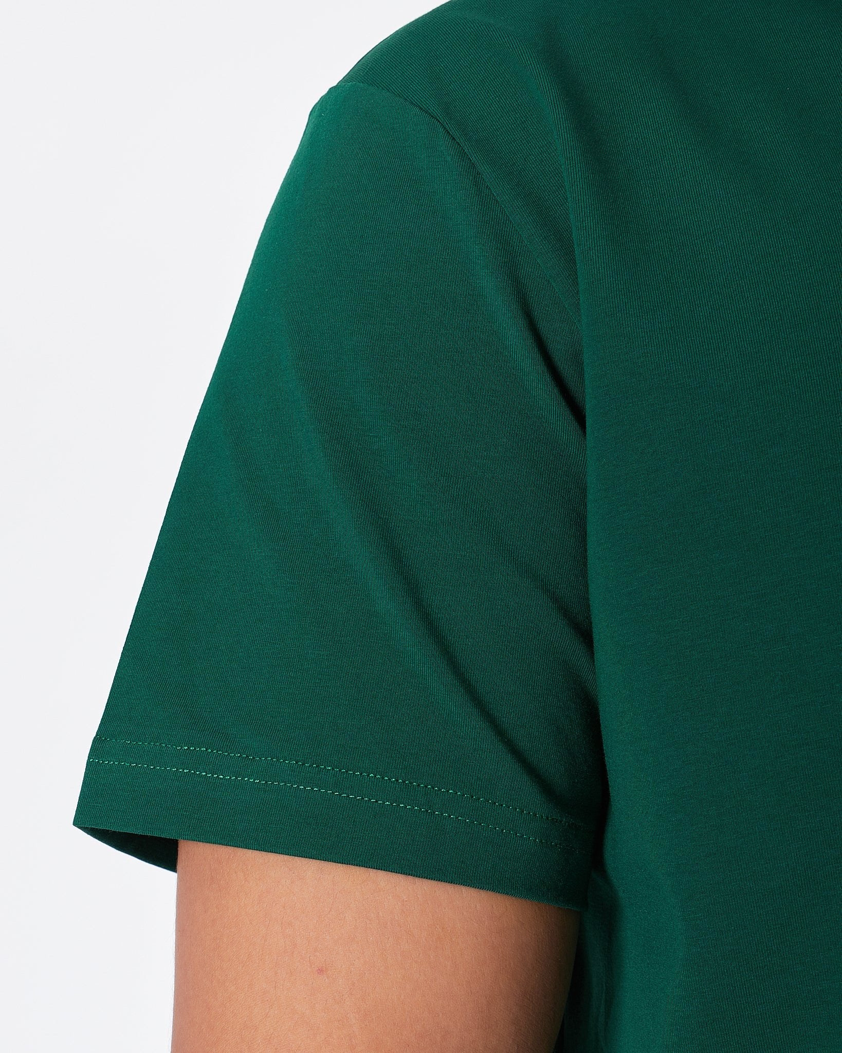 MOI OUTFIT-LAC Plain Men Dark Green T-Shirt 15.90