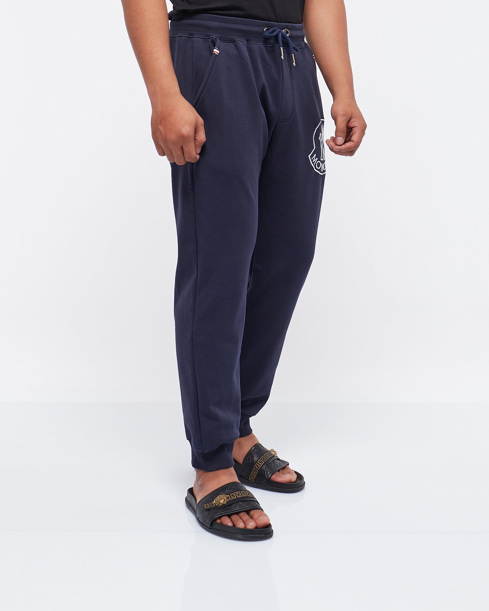 MOI OUTFIT-Logo Embroidered Men Jogger 28.90
