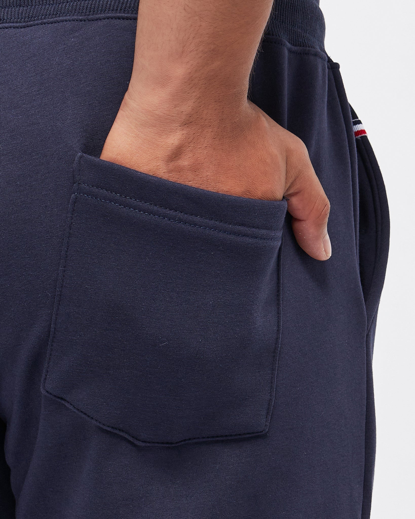 MOI OUTFIT-Logo Embroidered Men Jogger 28.90