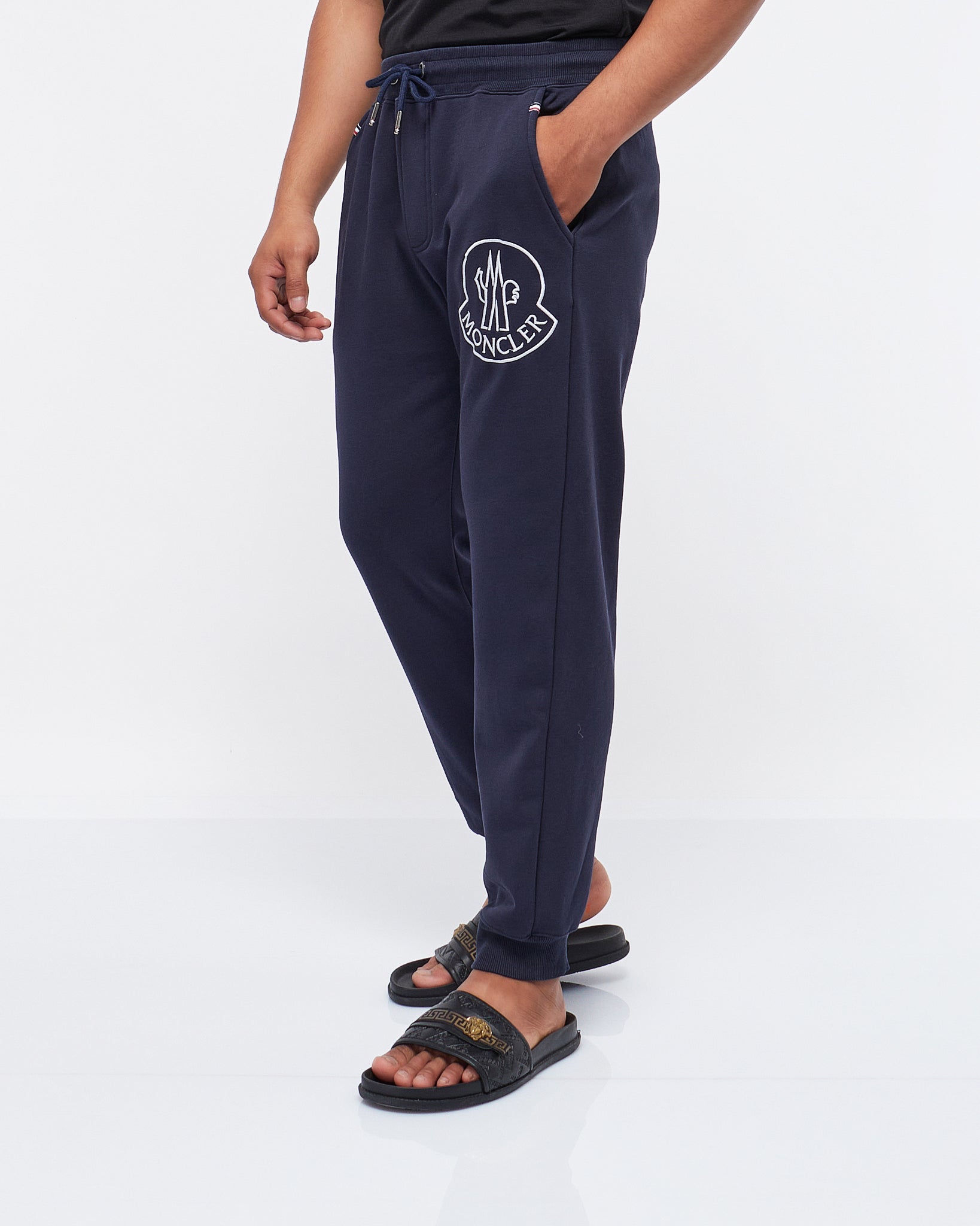MOI OUTFIT-Logo Embroidered Men Jogger 28.90