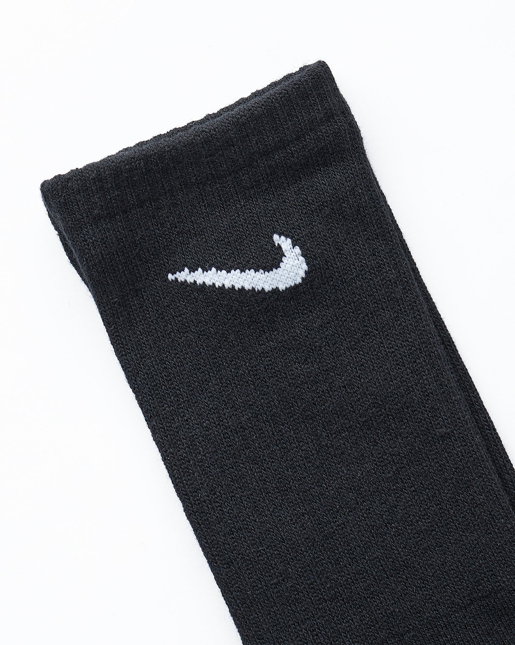 MOI OUTFIT-Logo Embroidered Mid Calf 3 Pairs Socks 8.90