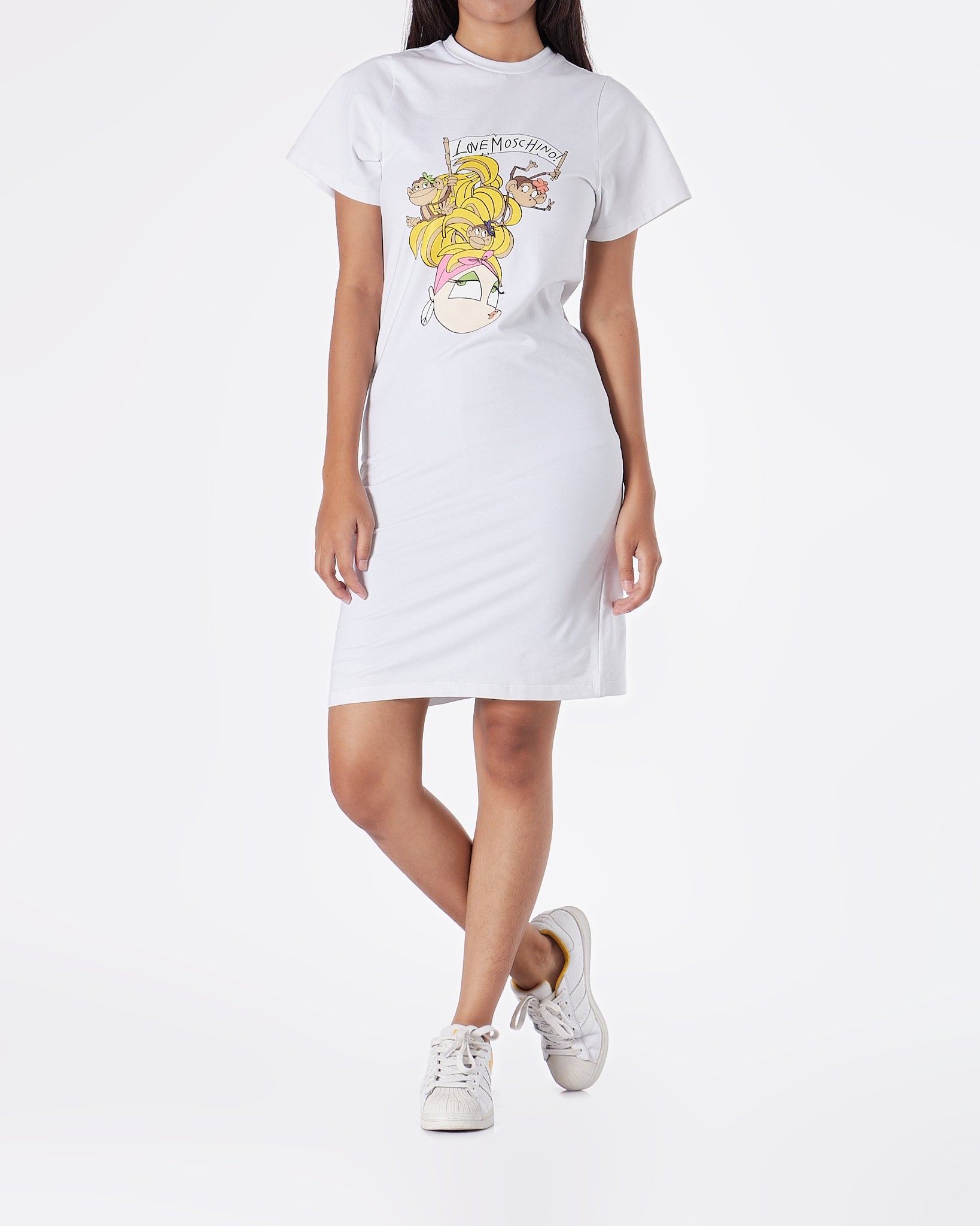 T shirt shop dress logo