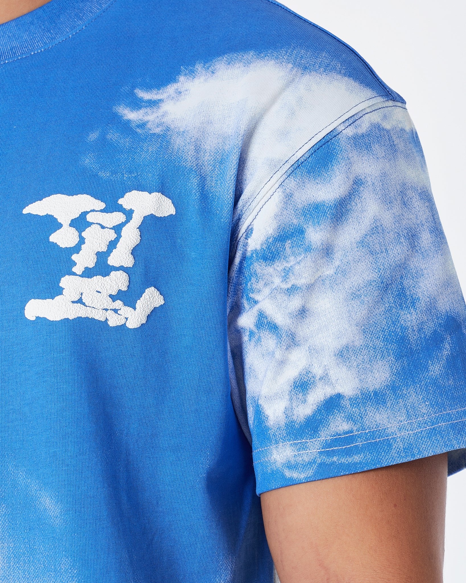 MOI OUTFIT-LV Cloudy Printed Men T-Shirt 52.90