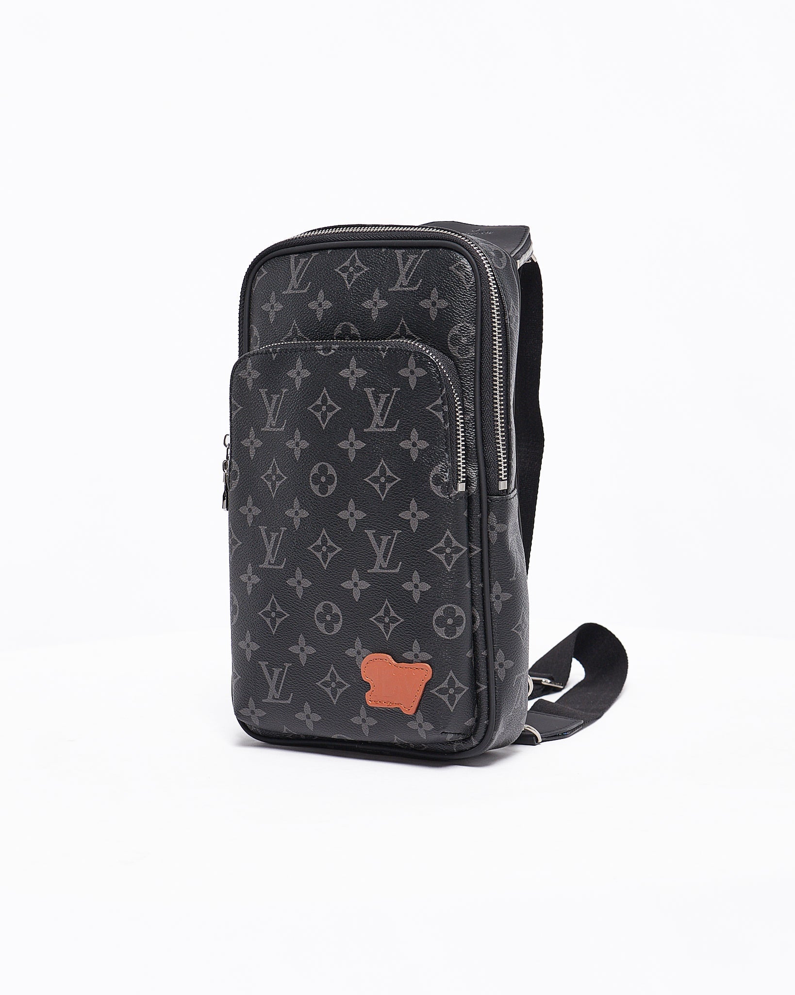 MOI OUTFIT-LV Monogram Sling Bag 69.90