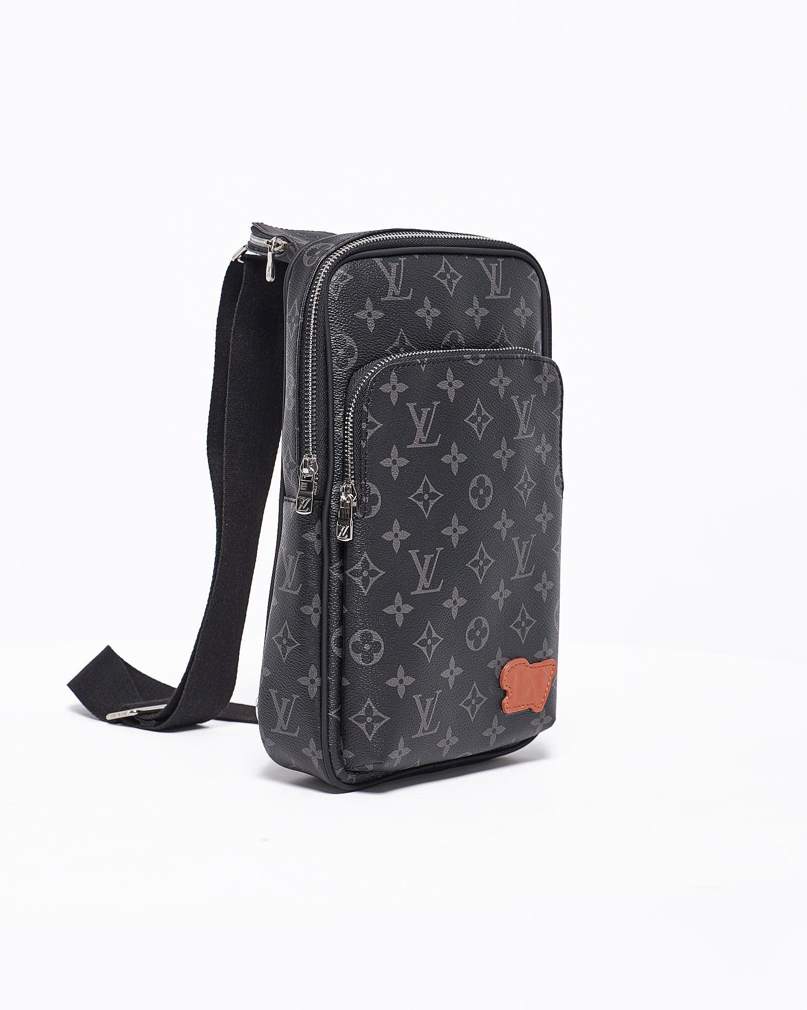 MOI OUTFIT-LV Monogram Sling Bag 69.90