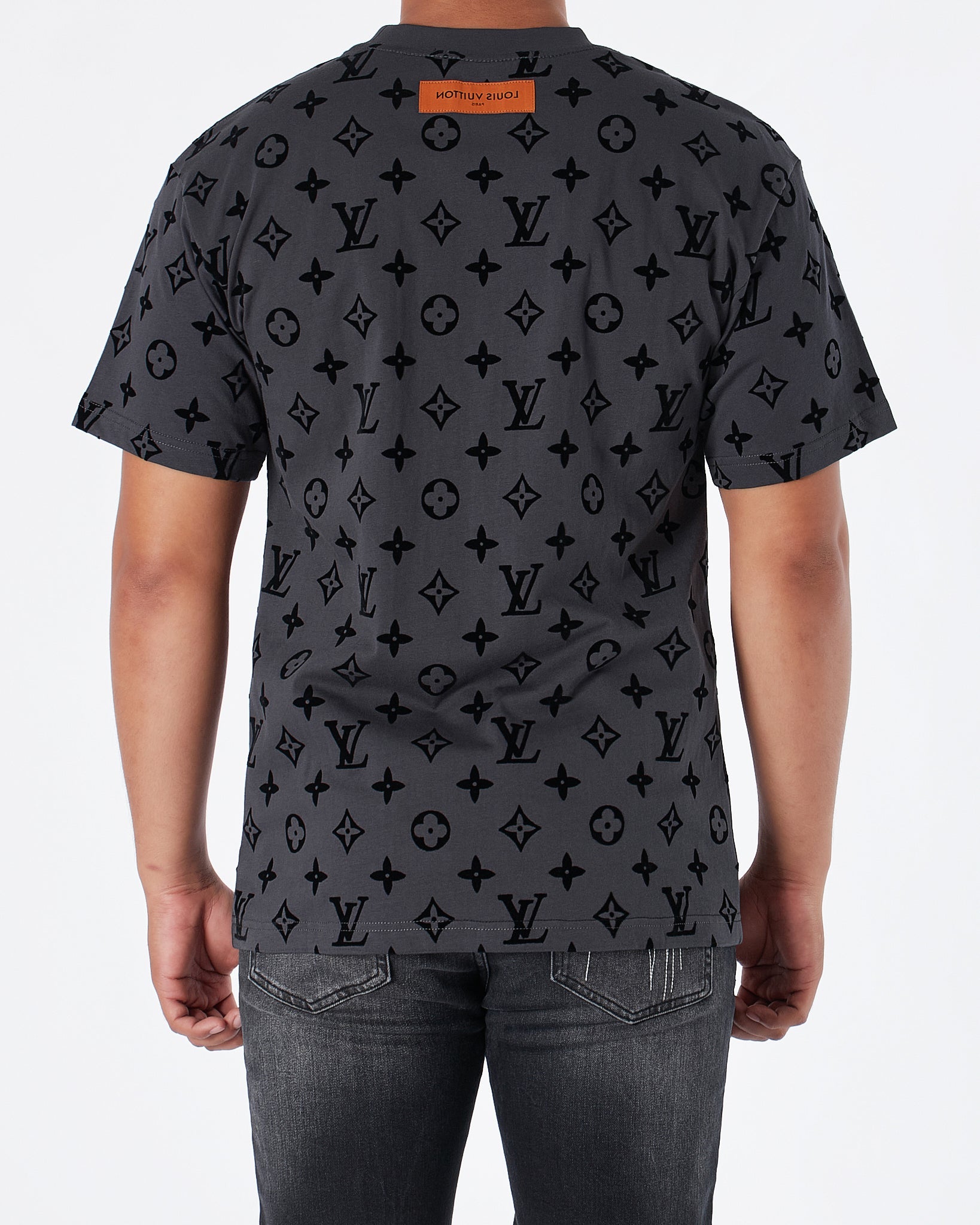 MOI OUTFIT-LV Monogram Velvet Over Printed Men T-Shirt 54.90