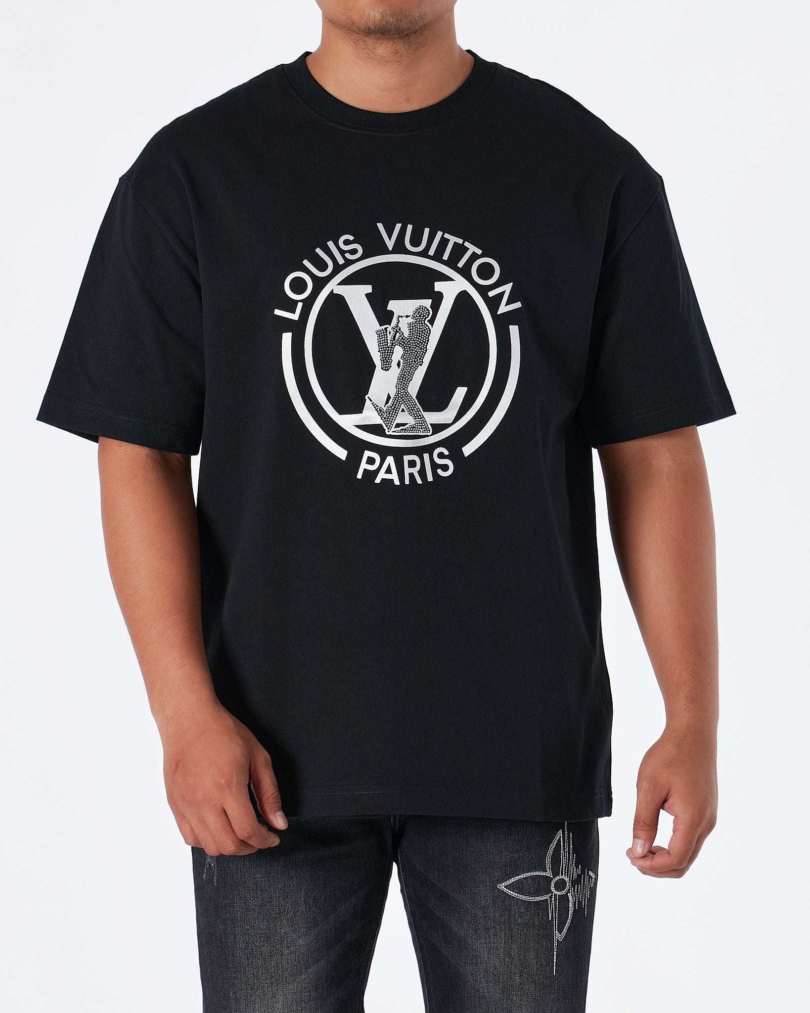 MOI OUTFIT-LV Rhinestone Men T-Shirt 60.90