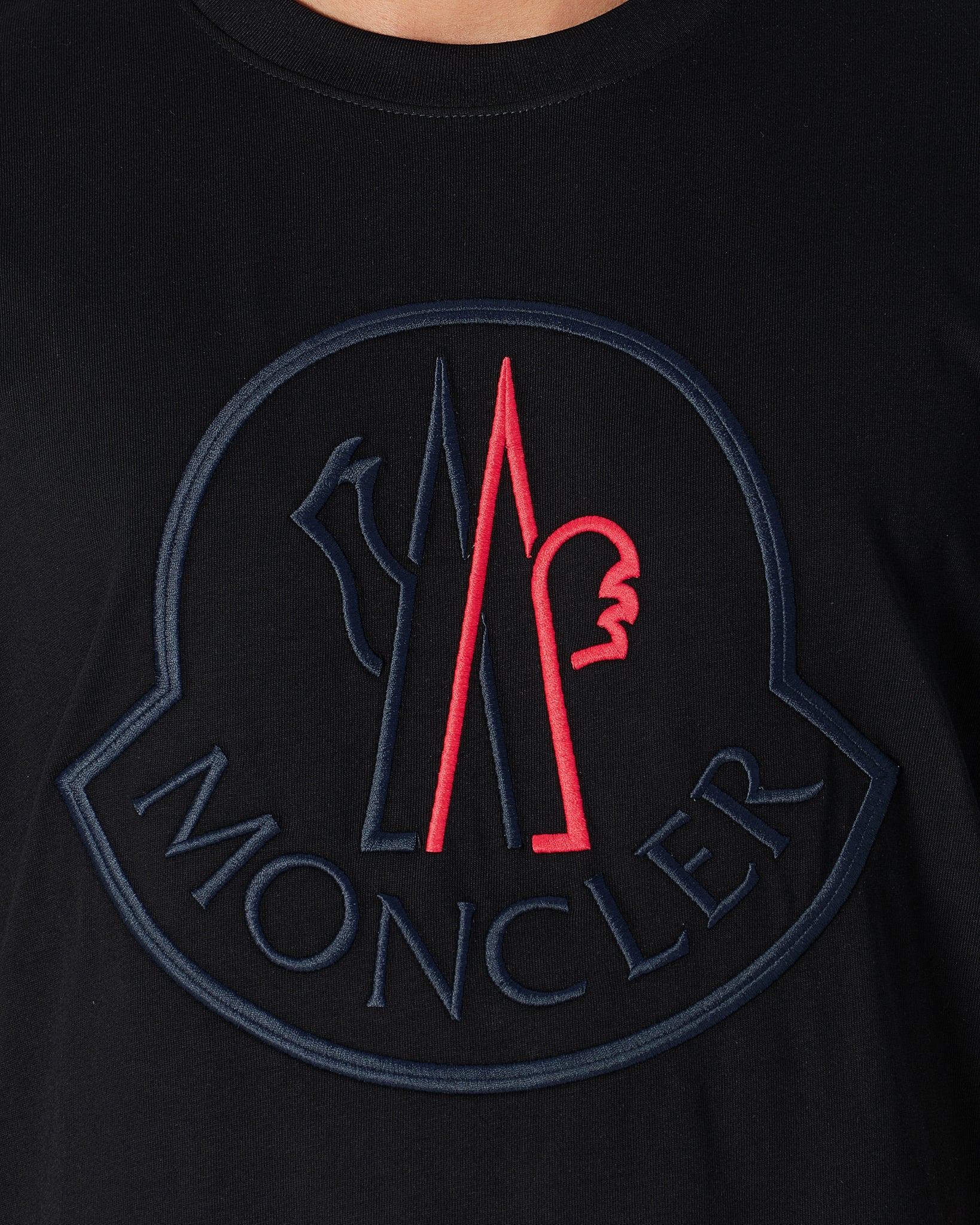 MOI OUTFIT-MC Embroidered Men T-Shirt 53.90