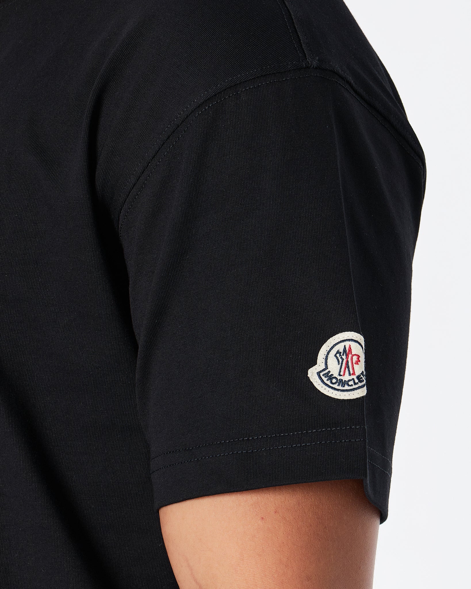 MOI OUTFIT-MC Embroidered Men T-Shirt 53.90