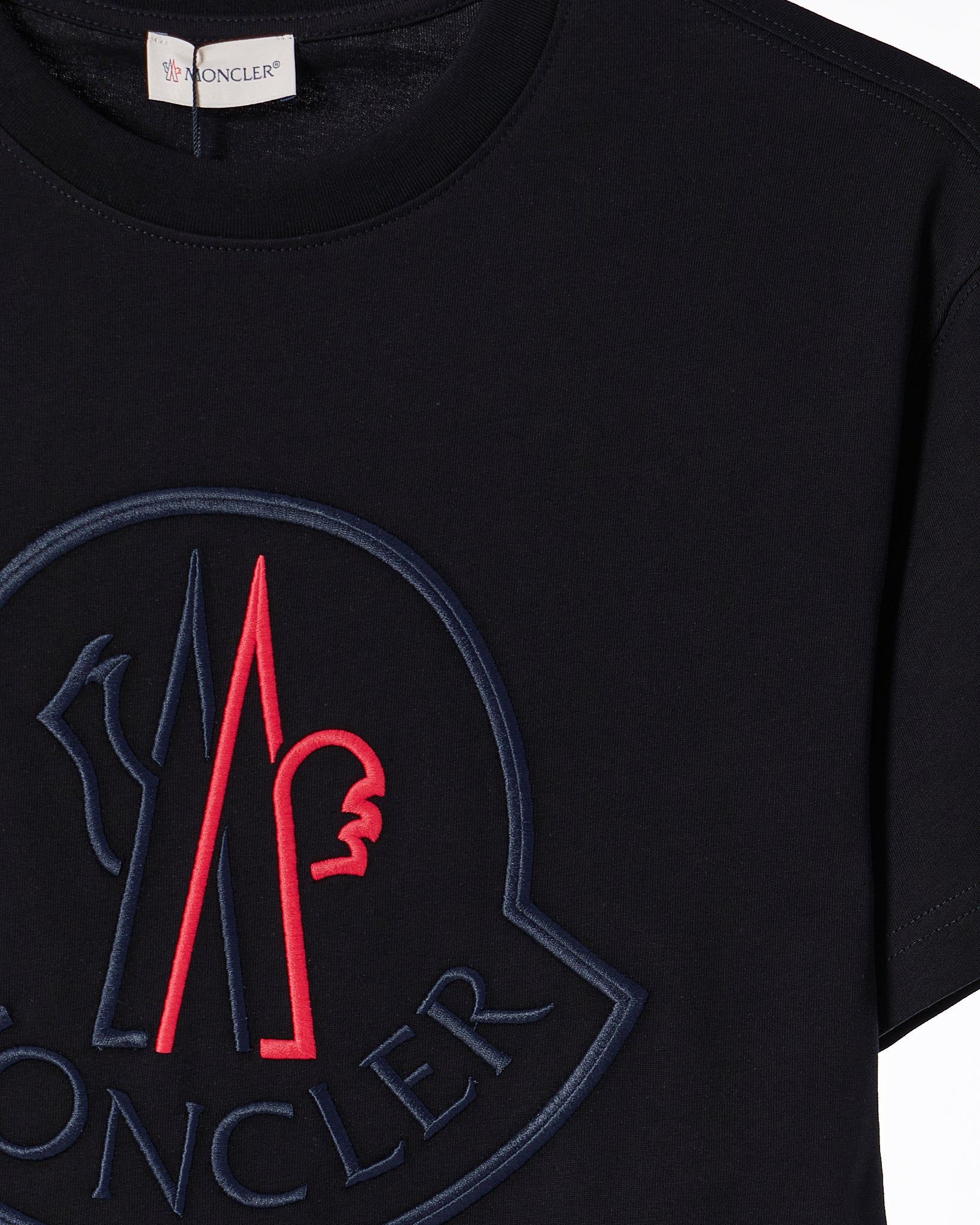 MOI OUTFIT-MC Embroidered Men T-Shirt 53.90