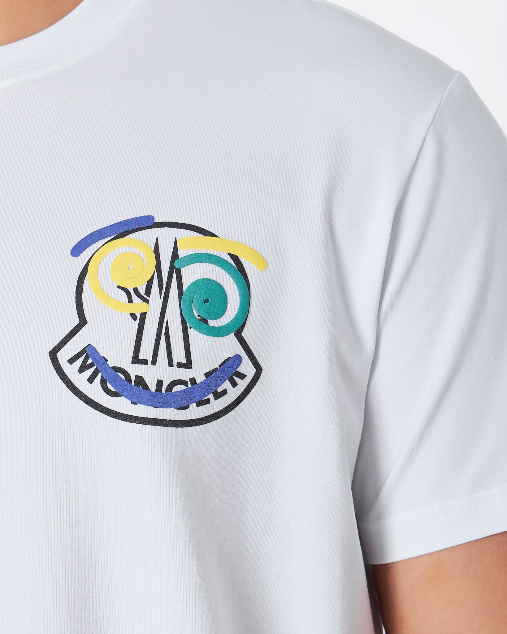 MOI OUTFIT-MON Round Back Printed Men White T-Shirt 19.90