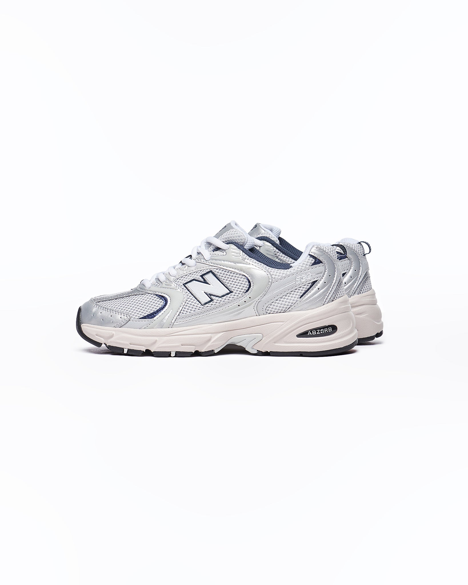 MOI OUTFIT-NB 530 Cream Runners Shoes 69.90