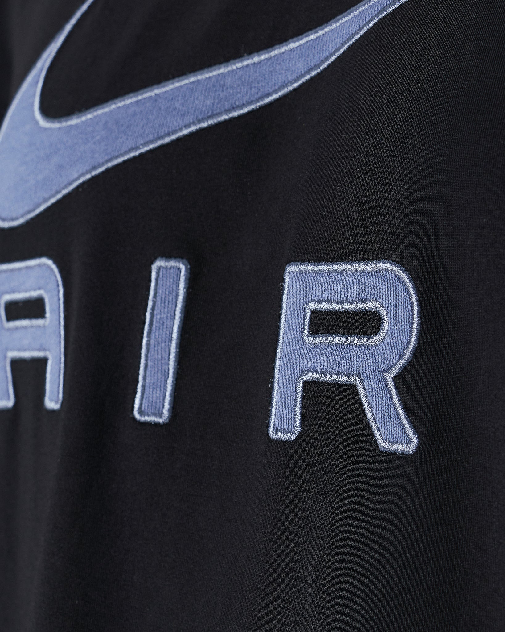 MOI OUTFIT-NIK Air Embroidered Men Black T-Shirt 16.90