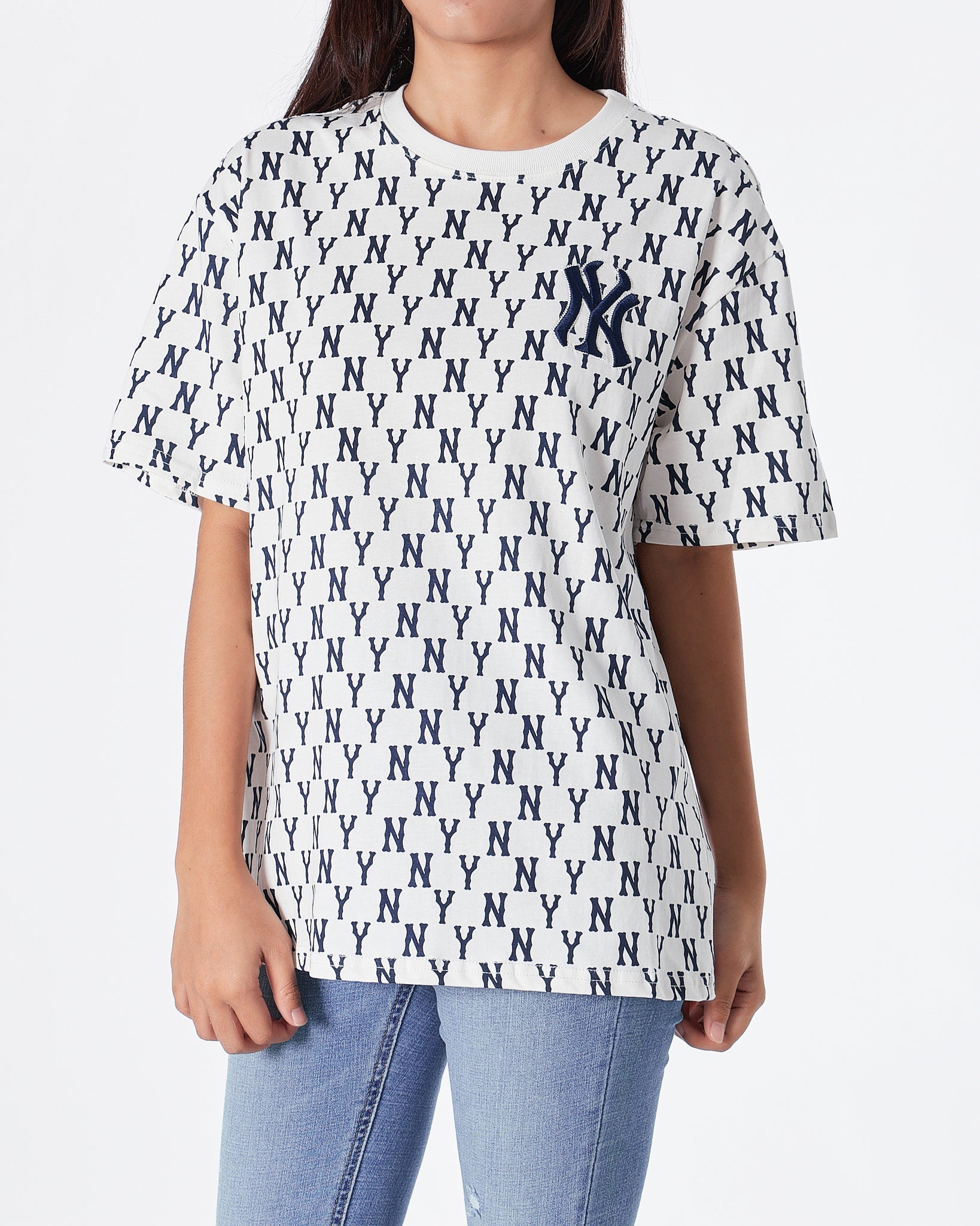 MOI OUTFIT-NY Monogram Unisex White T-Shirt 19.90
