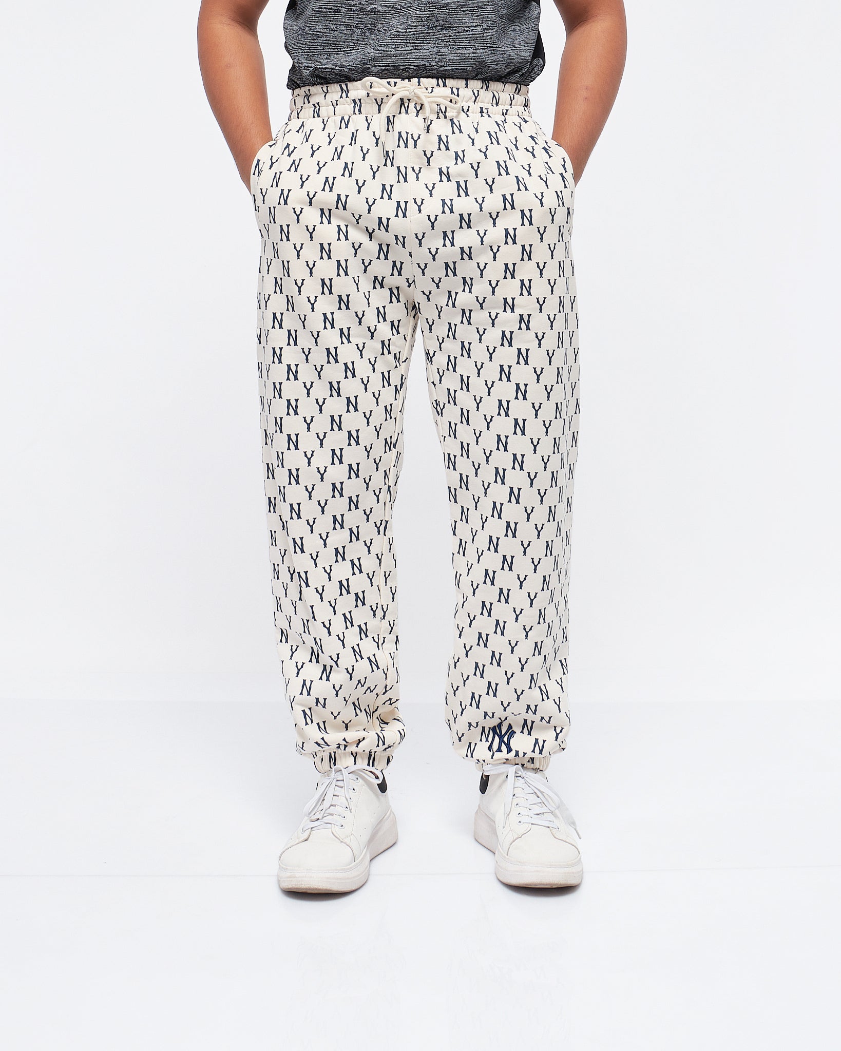 MOI OUTFIT-NY Over Printed Men Joggers 35.90