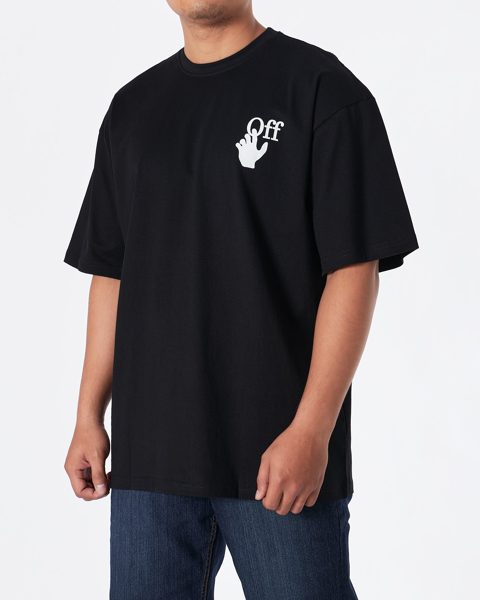 MOI OUTFIT-OW Back Cross Arrow Men Black T-Shirt 18.90