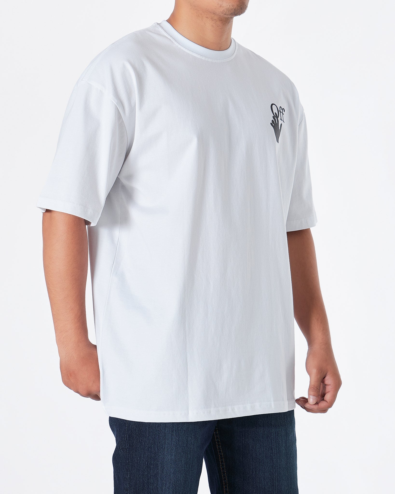 MOI OUTFIT-OW Back Cross Arrow Men White T-Shirt 18.90