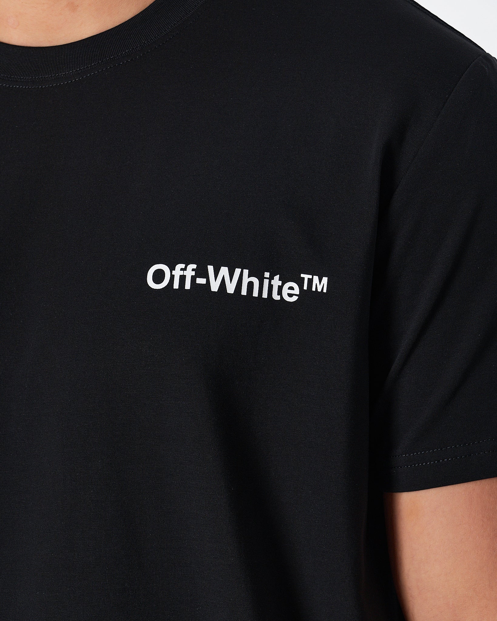 MOI OUTFIT-OW Men Black T-Shirt 17.90