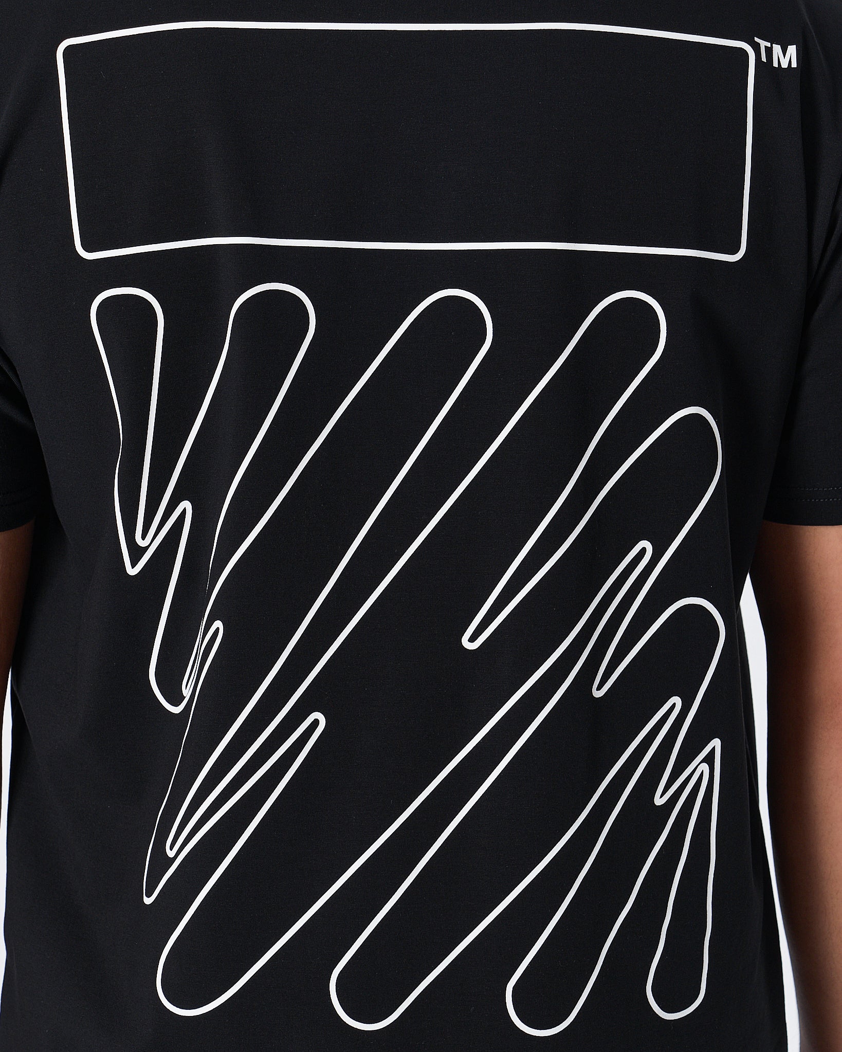 MOI OUTFIT-OW Men Black T-Shirt 17.90