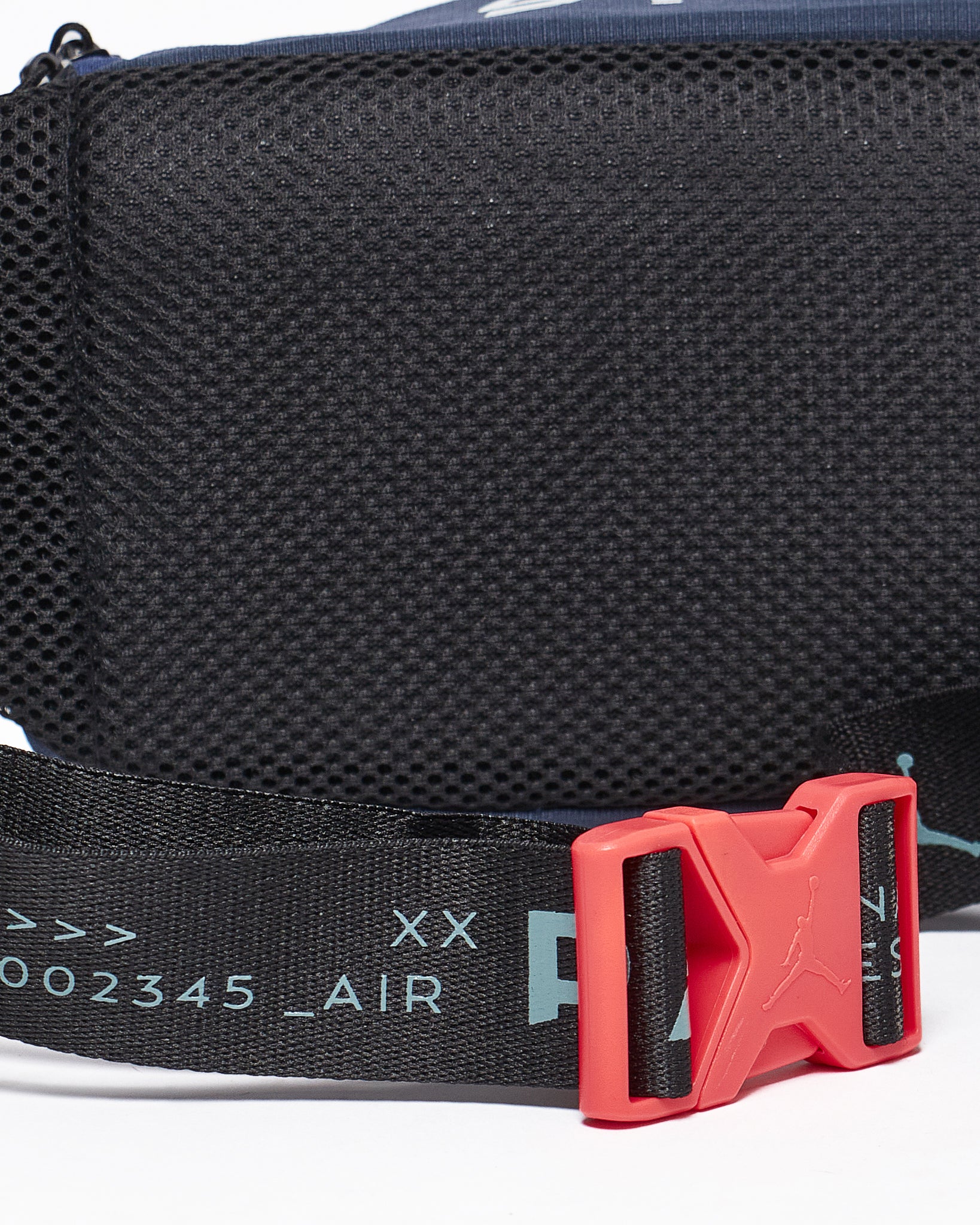 MOI OUTFIT-Paris Logo Printed Unisex Bumbag 15.90