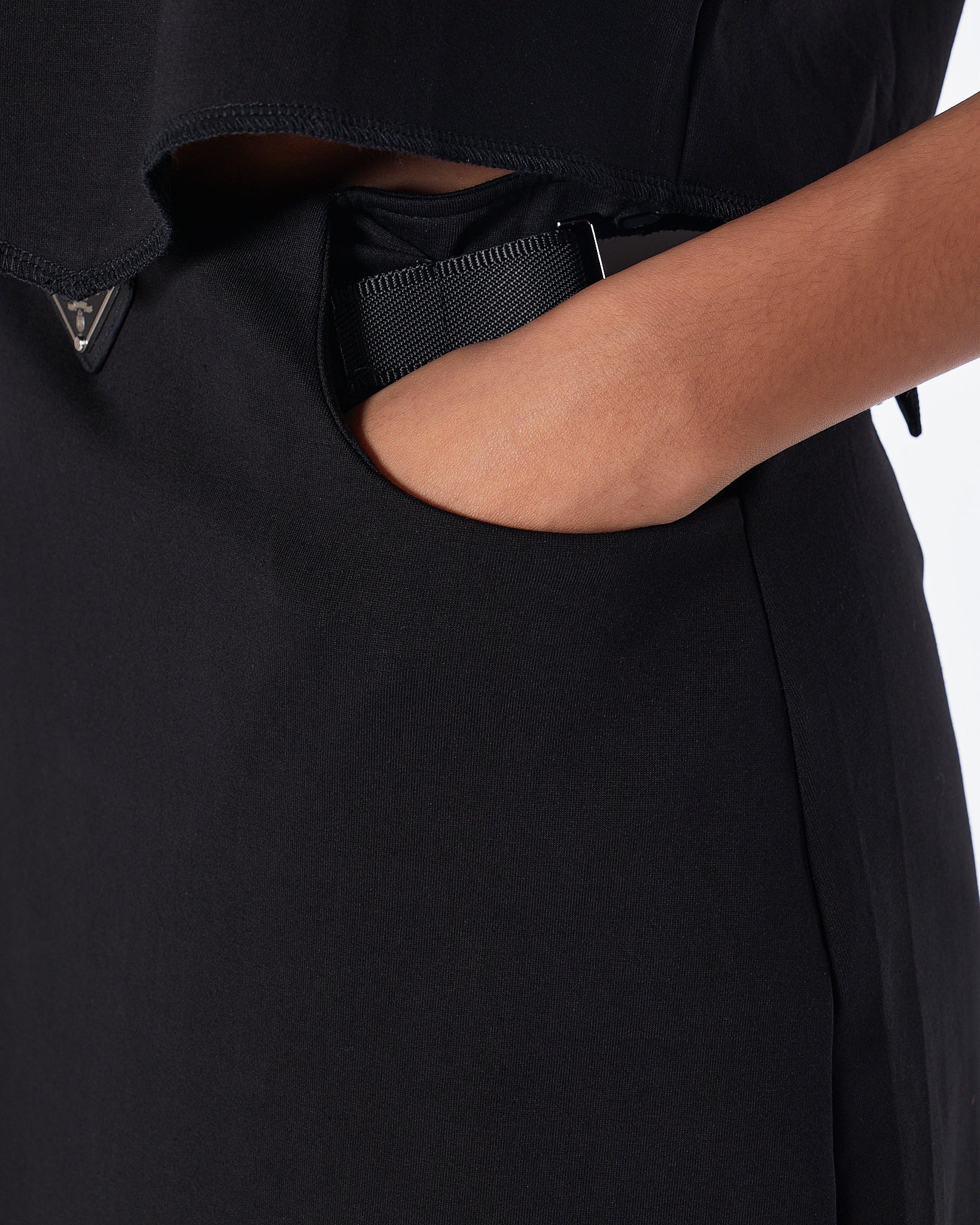 MOI OUTFIT-PD Milano Lady Black Set T-Shirt +Skirt 2pcs 84.90