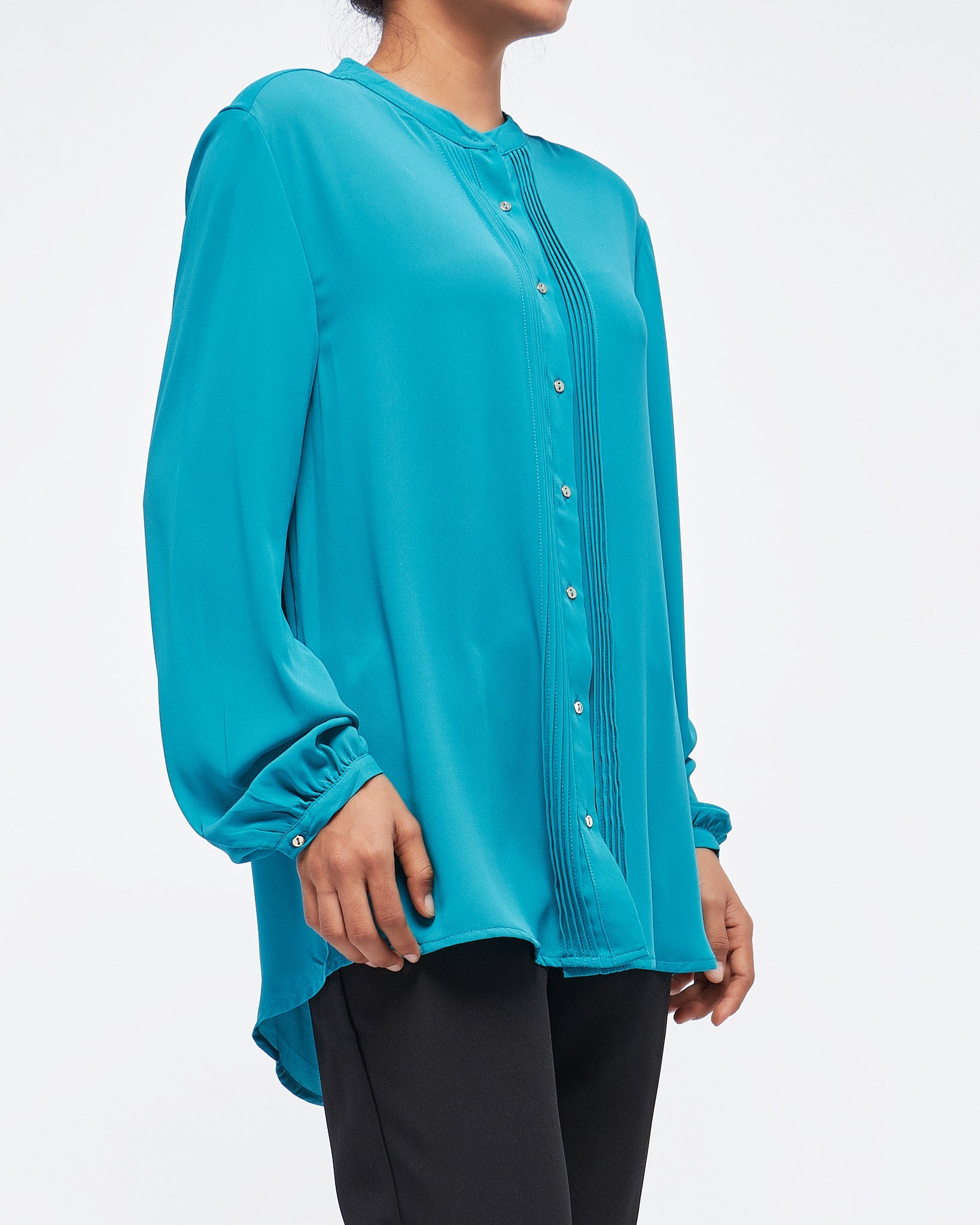 MOI OUTFIT-Plain Color Henley Lady Blouse 19.90