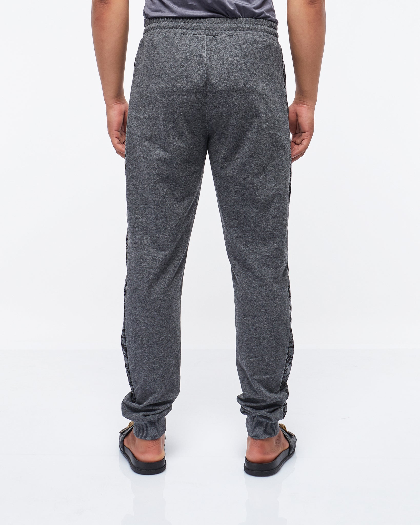 MOI OUTFIT-Side Leopard Stripe Printed Men Jogger 19.90