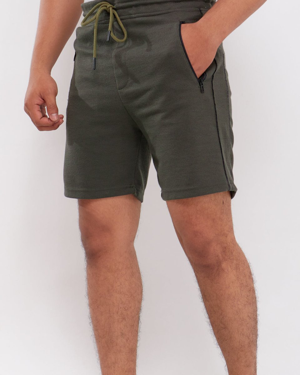 MOI OUTFIT-Side Stripes Relax Fit Men Short 17.50