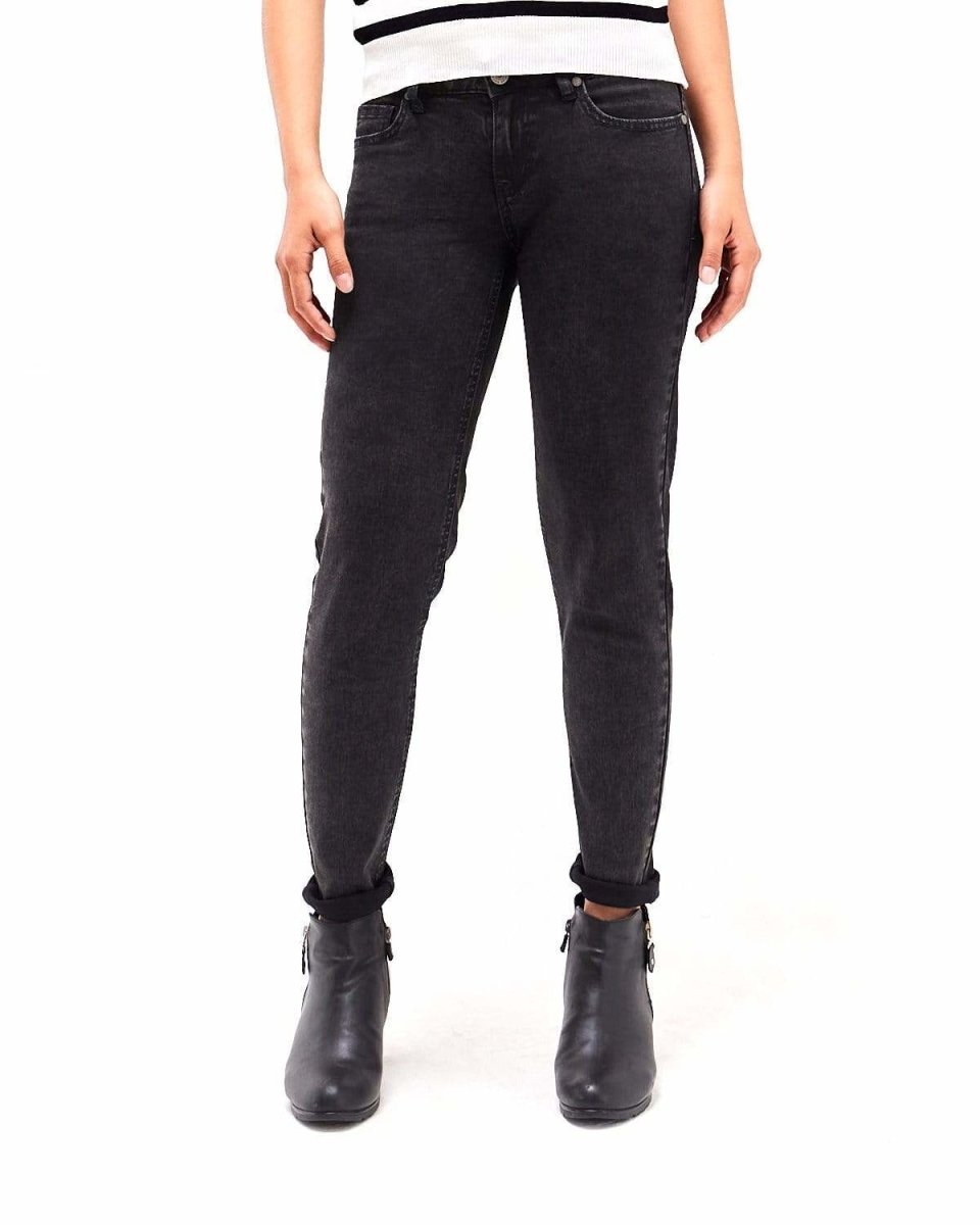 MOI OUTFIT-Slim Fit Lady Whisker Jean 17.90