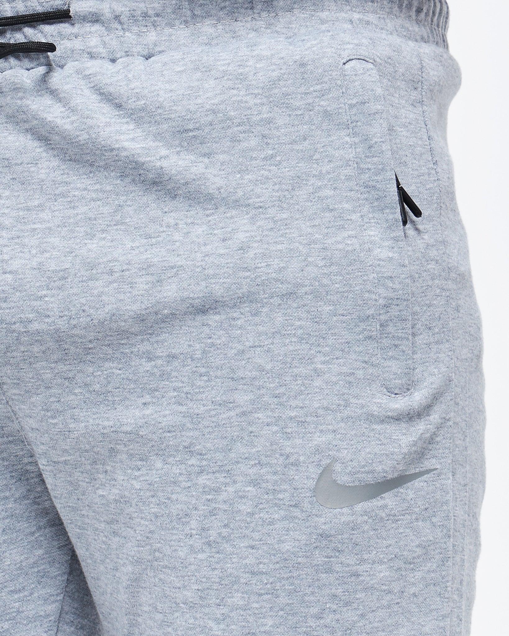 MOI OUTFIT-Small Swooh Printed Men Joggers 15.90