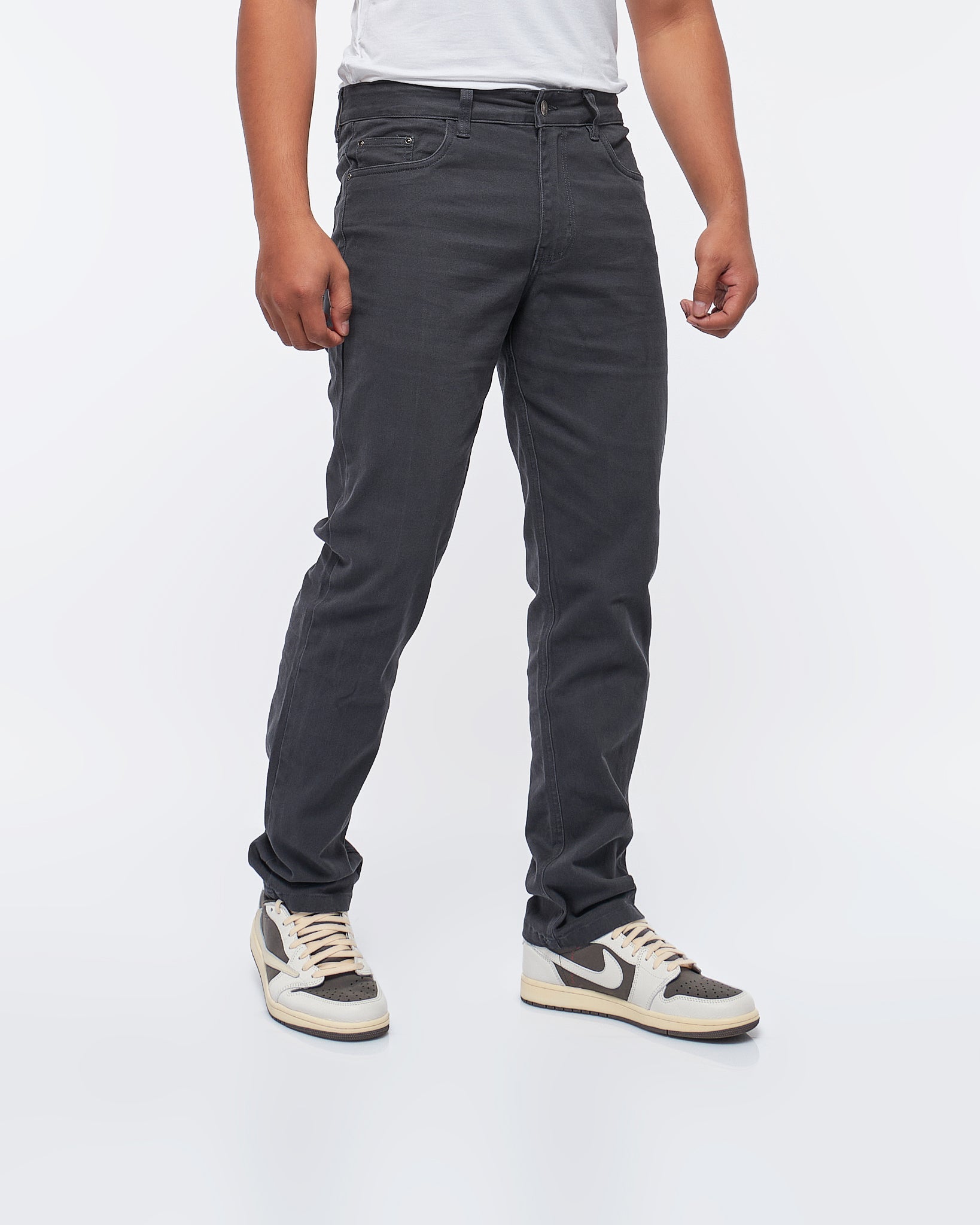 MOI OUTFIT-Soft Stretchy Men Jeans 24.90