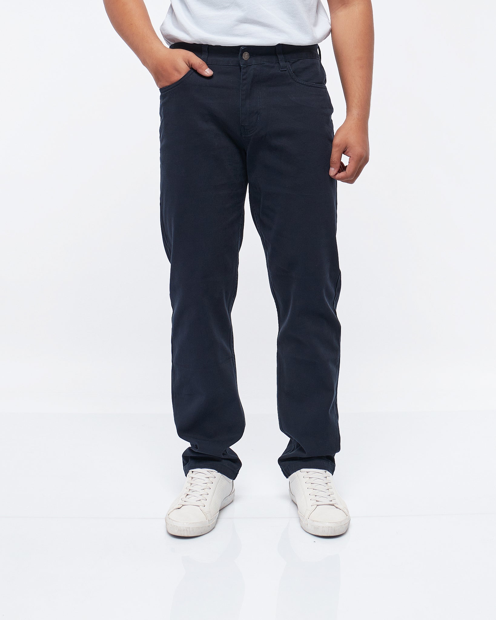 MOI OUTFIT-Soft Stretchy Men Jeans 24.90
