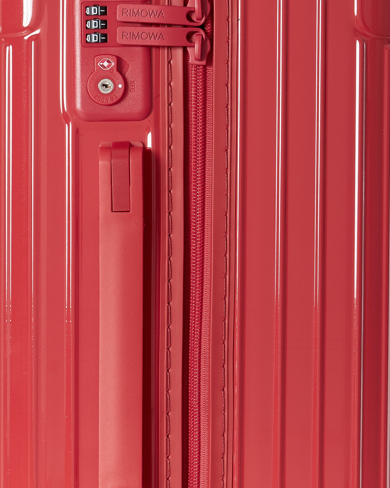 MOI OUTFIT-Solid Color Cabin Size Luggage 159.90