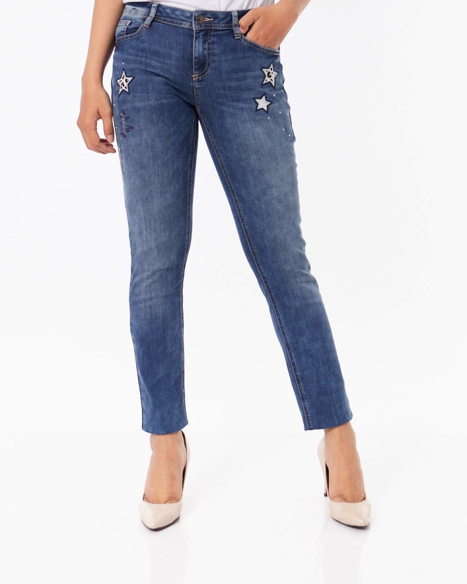 MOI OUTFIT-Star Embroidered Lady Jeans 17.50