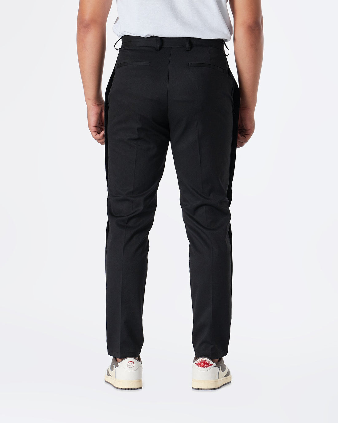 MOI OUTFIT-Stretch Fit Men Pants 23.90