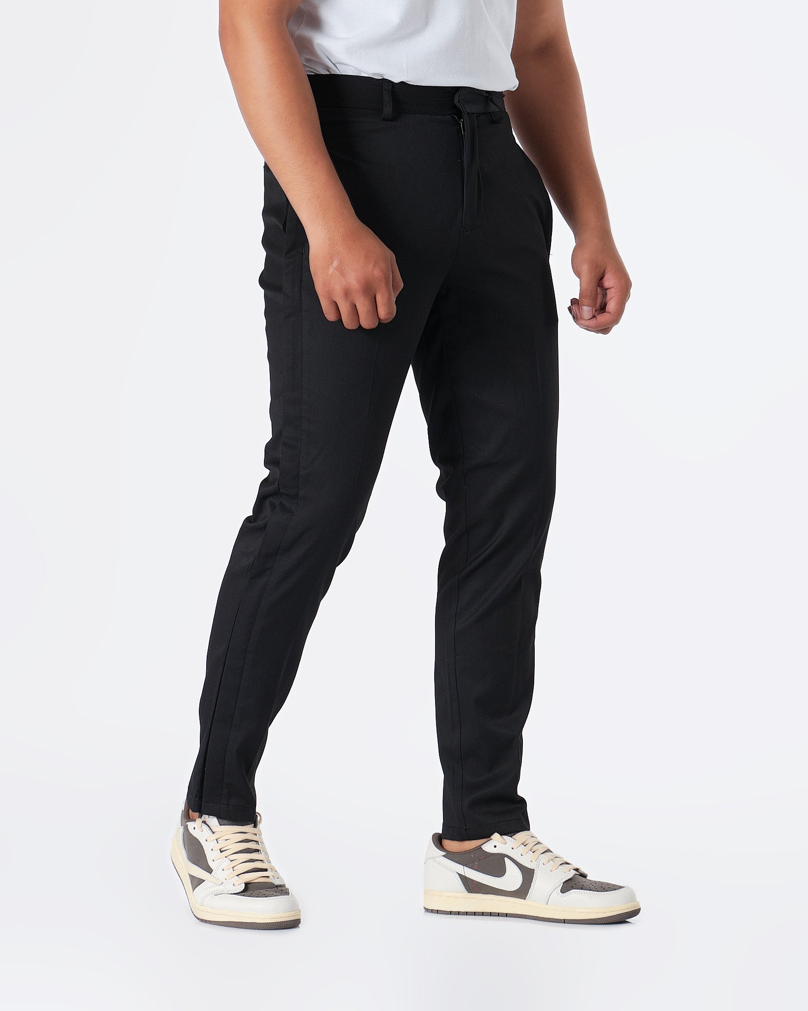 MOI OUTFIT-Stretch Fit Men Pants 23.90