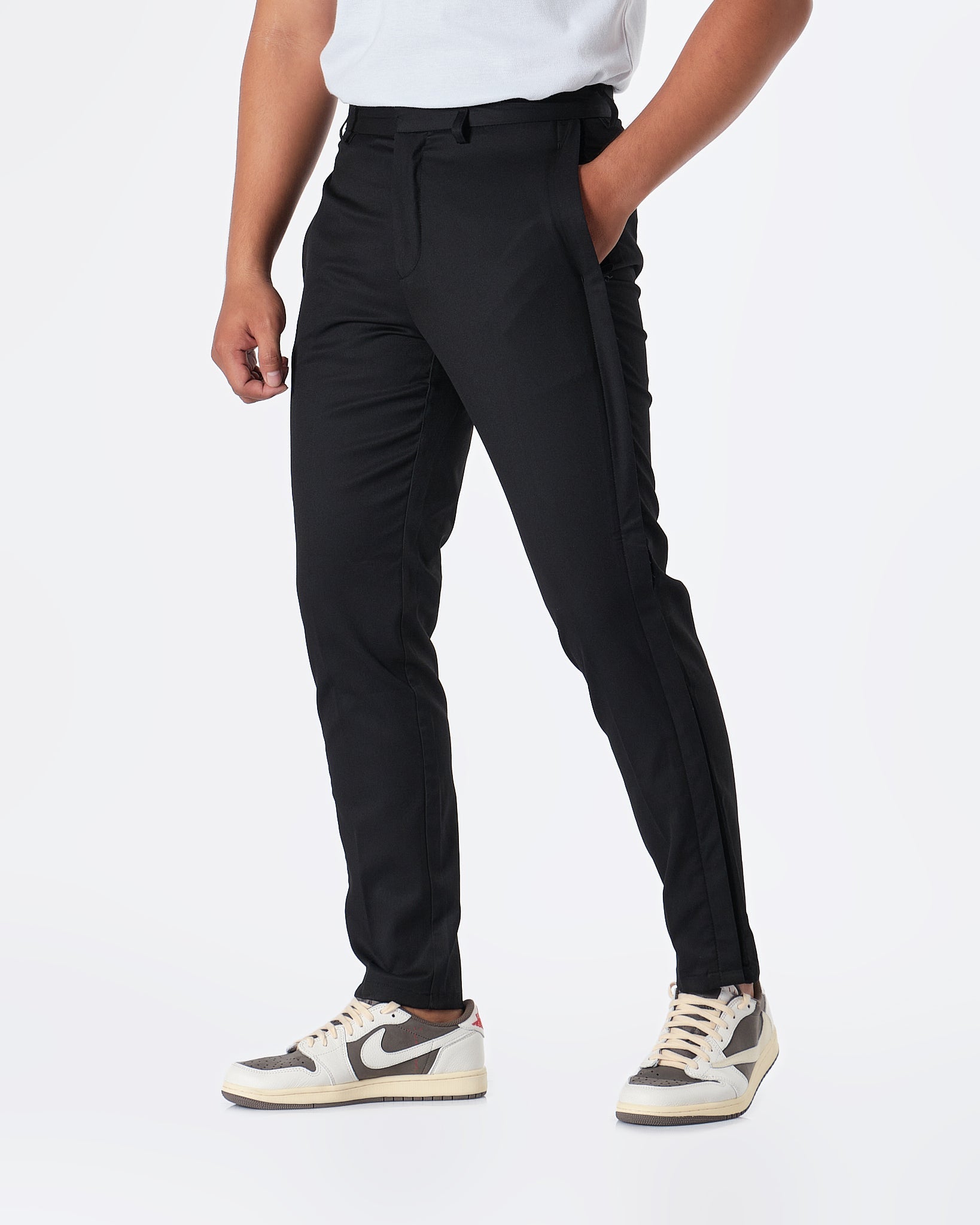 MOI OUTFIT-Stretch Fit Men Pants 23.90